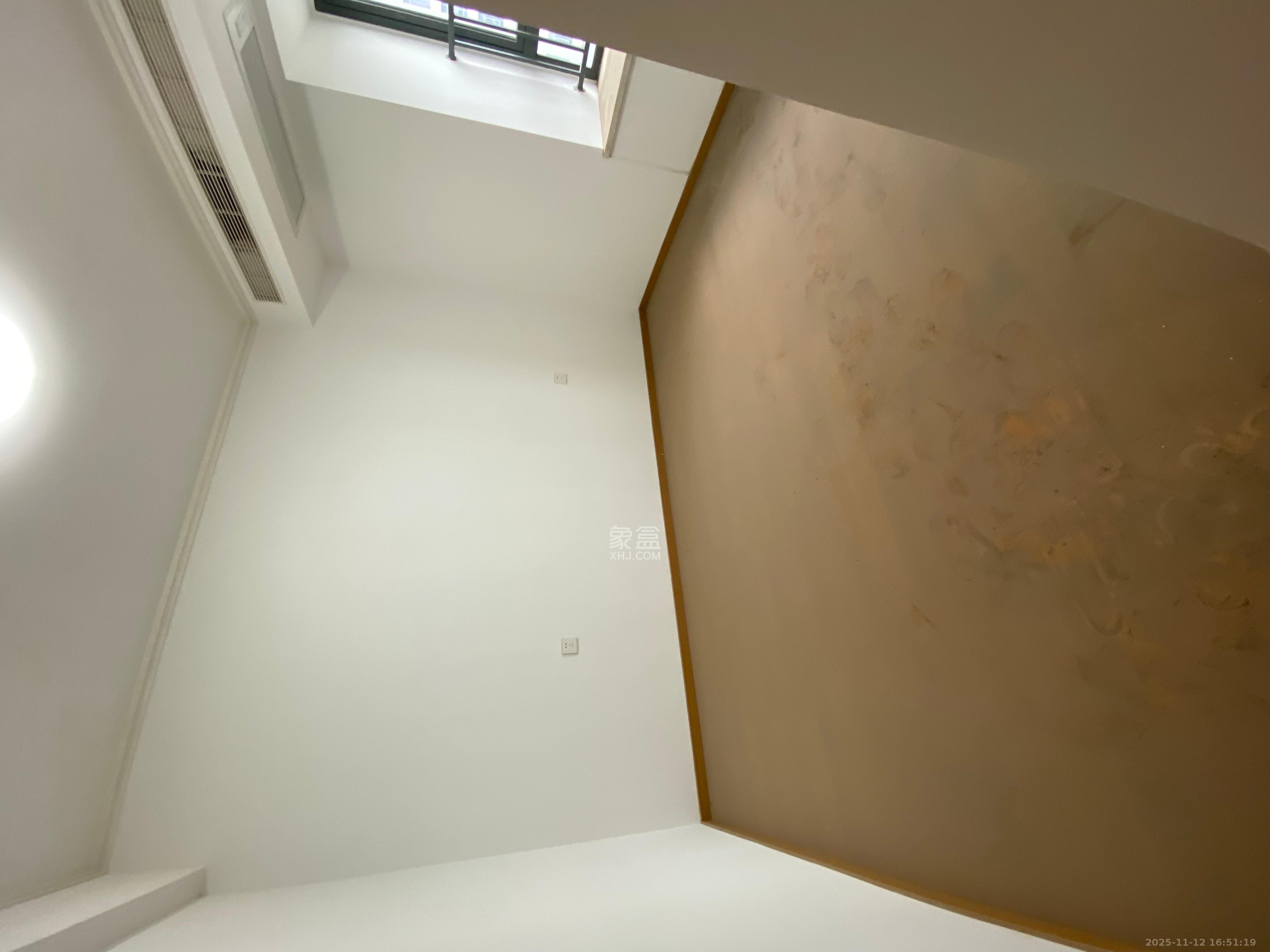 清控湖山雅居南区  4室2厅1卫    2600.0元/月室内图