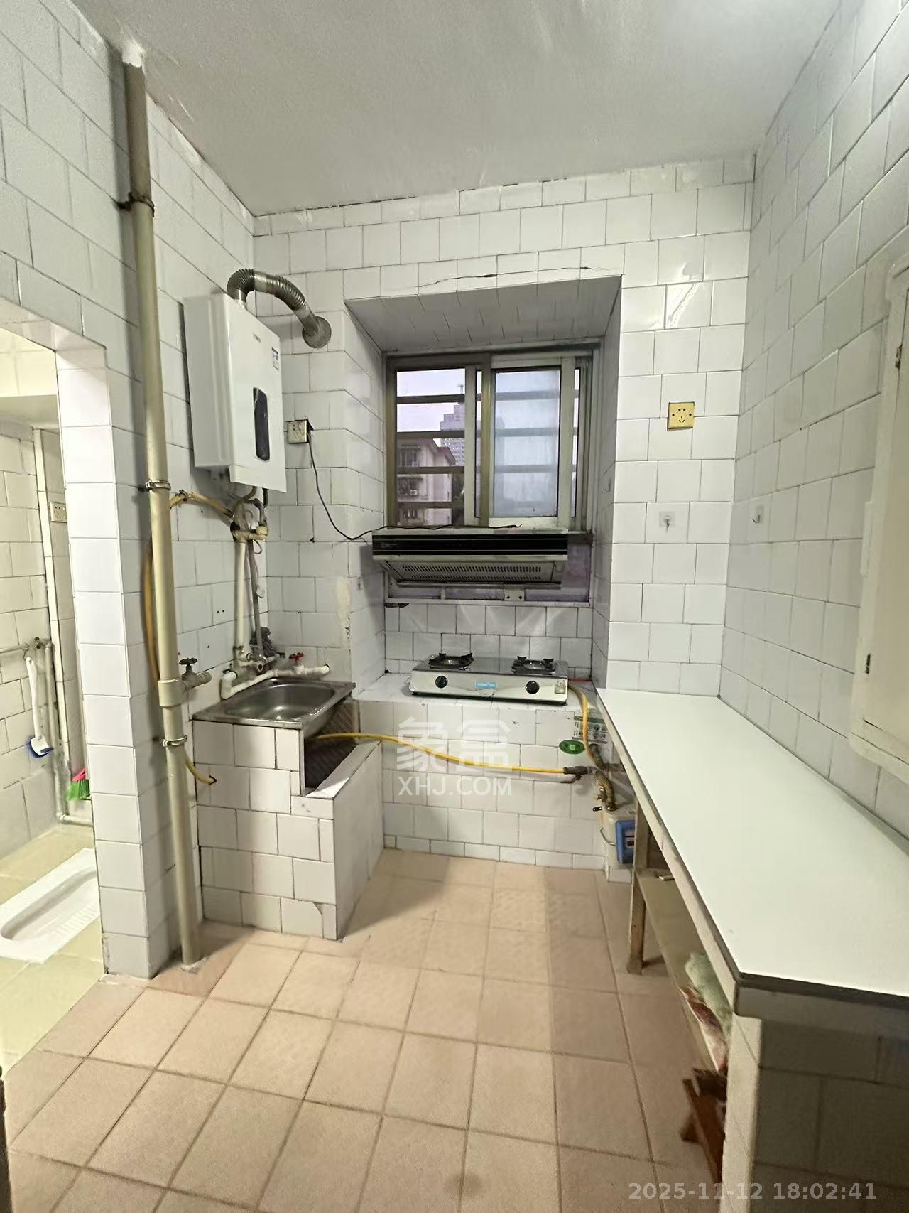 文艺新村 2室1厅1卫 1800.0元/月 文艺新村 2室1厅1卫 1800.0元/月室内图