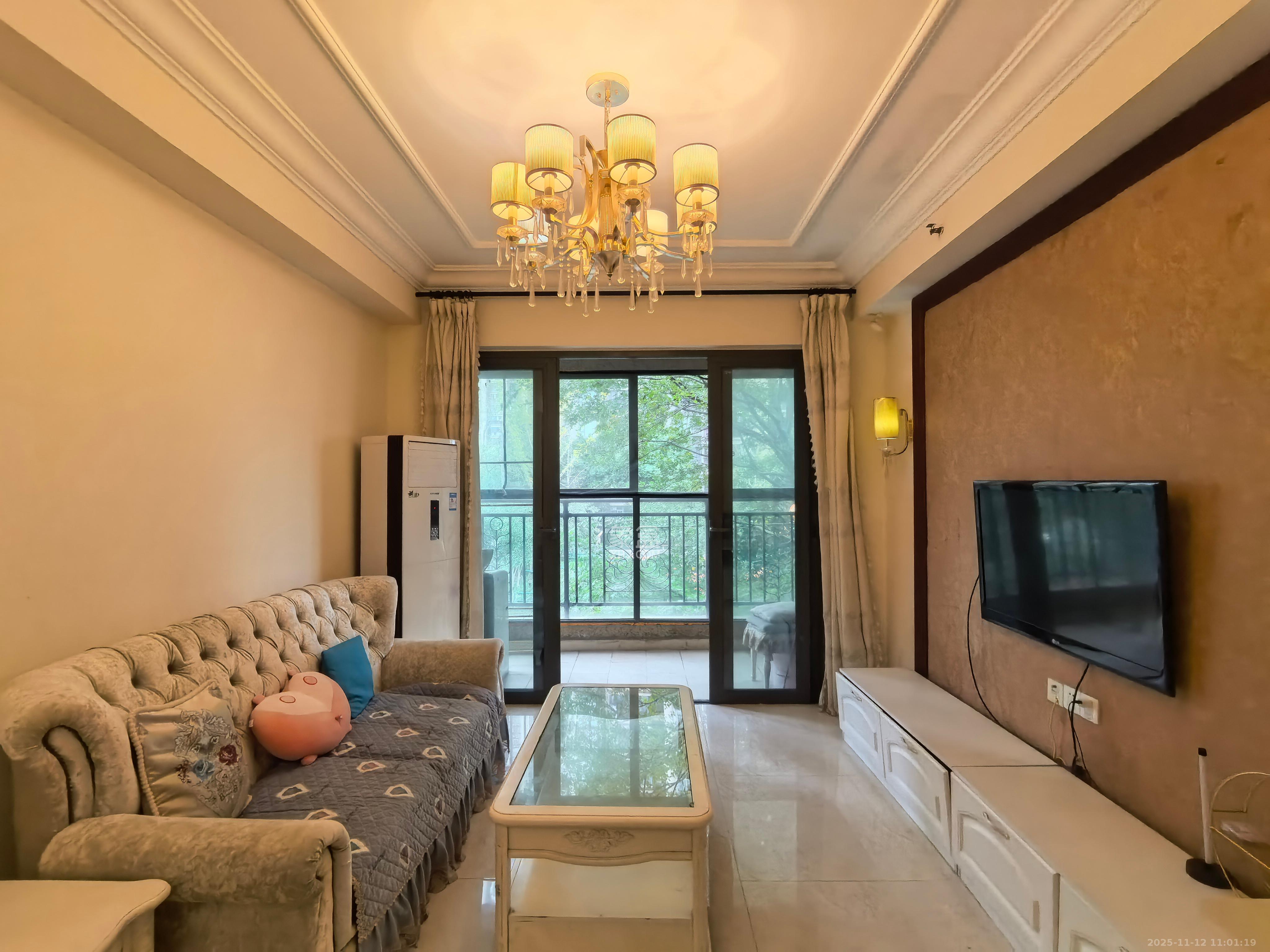 恒大御景半岛锦绣苑  3室2厅1卫    2380.0元/月