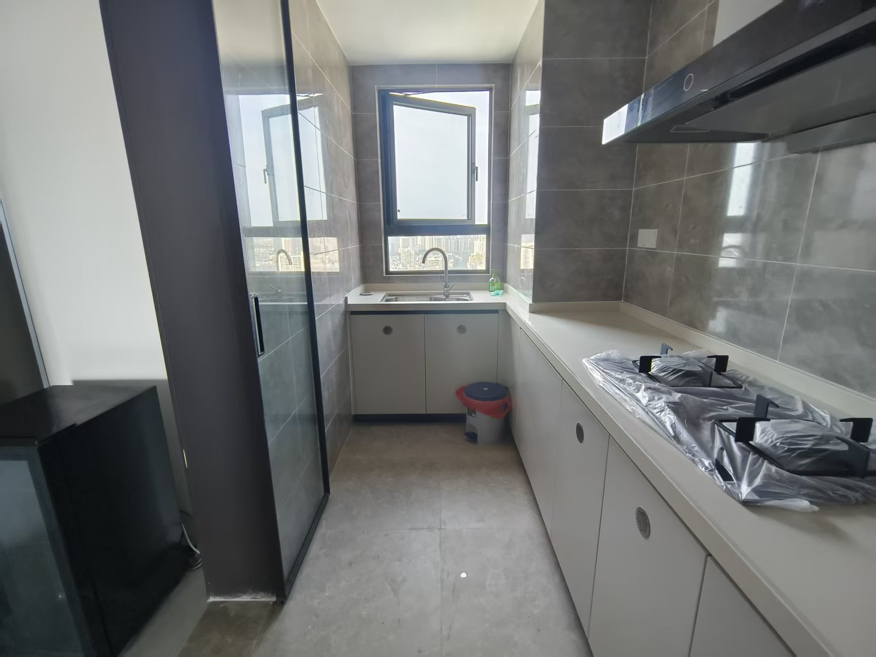 海府大院（海府路41号）  3室2厅2卫    3200.0元/月室内图