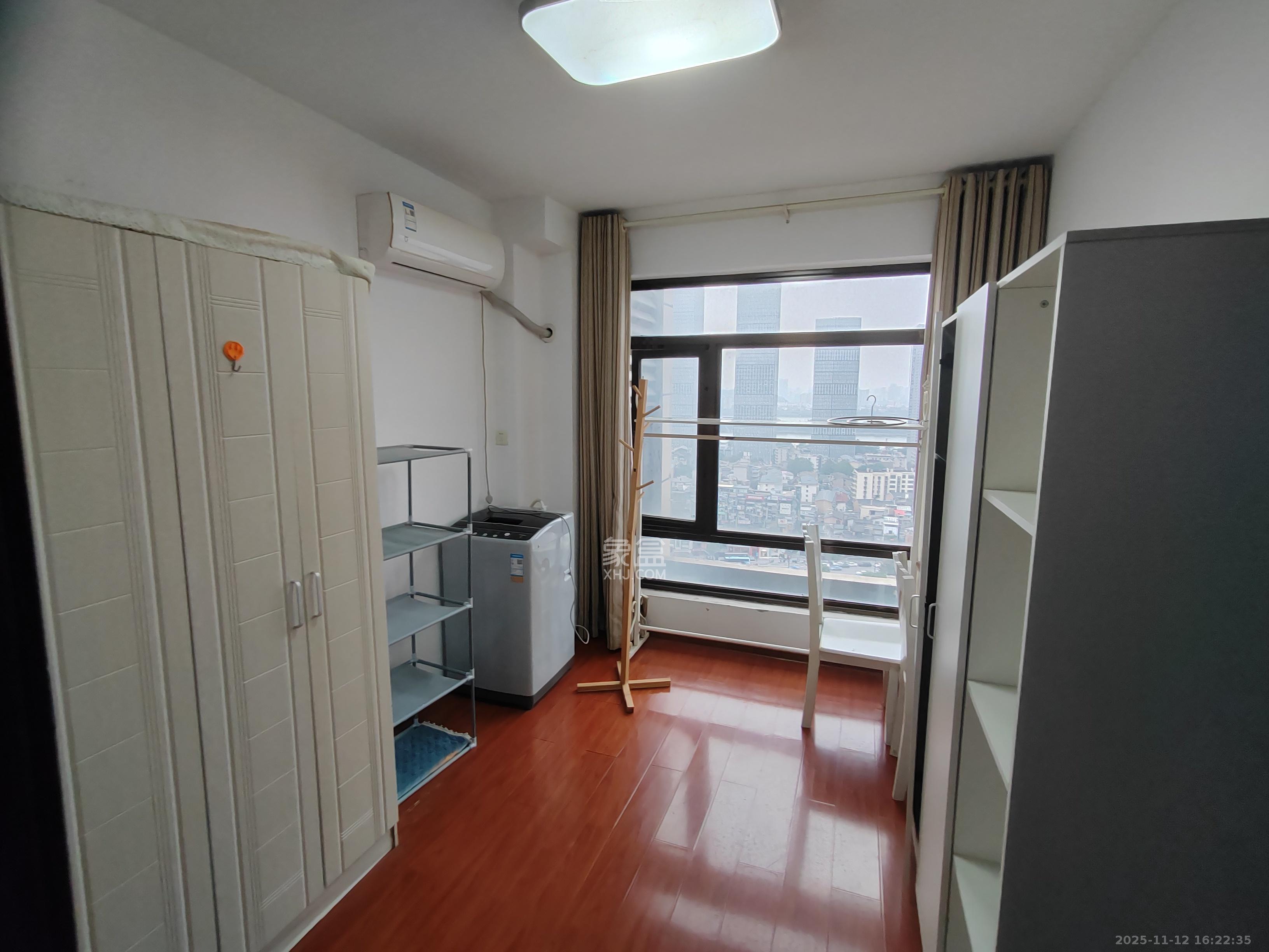 铂宫 2室1厅1卫 2400.0元/月 铂宫 2室1厅1卫 2400.0元/月室内图