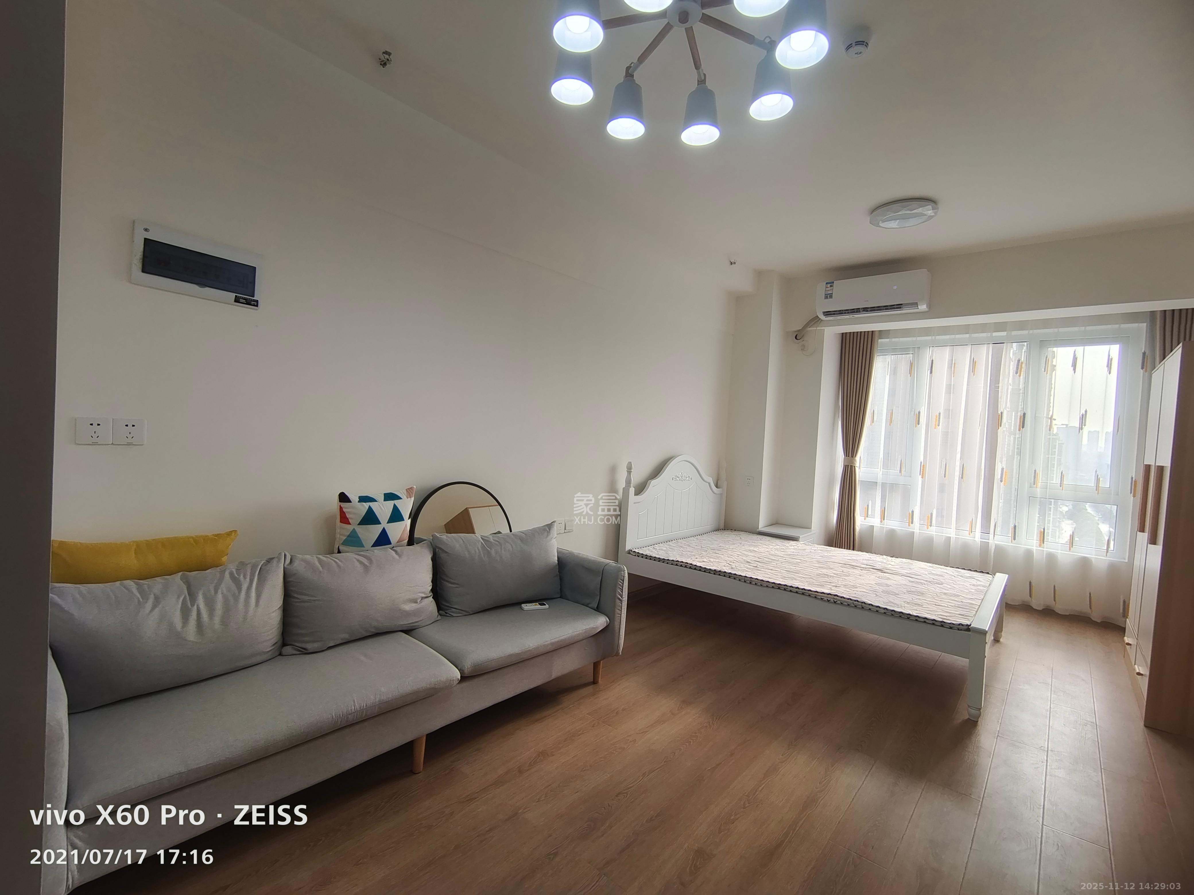 合能枫丹丽舍(柏悦名苑) 1室1厅1卫 1300.0元/月 合能枫丹丽舍(柏悦名苑) 1室1厅1卫 1300.0元/月室内图