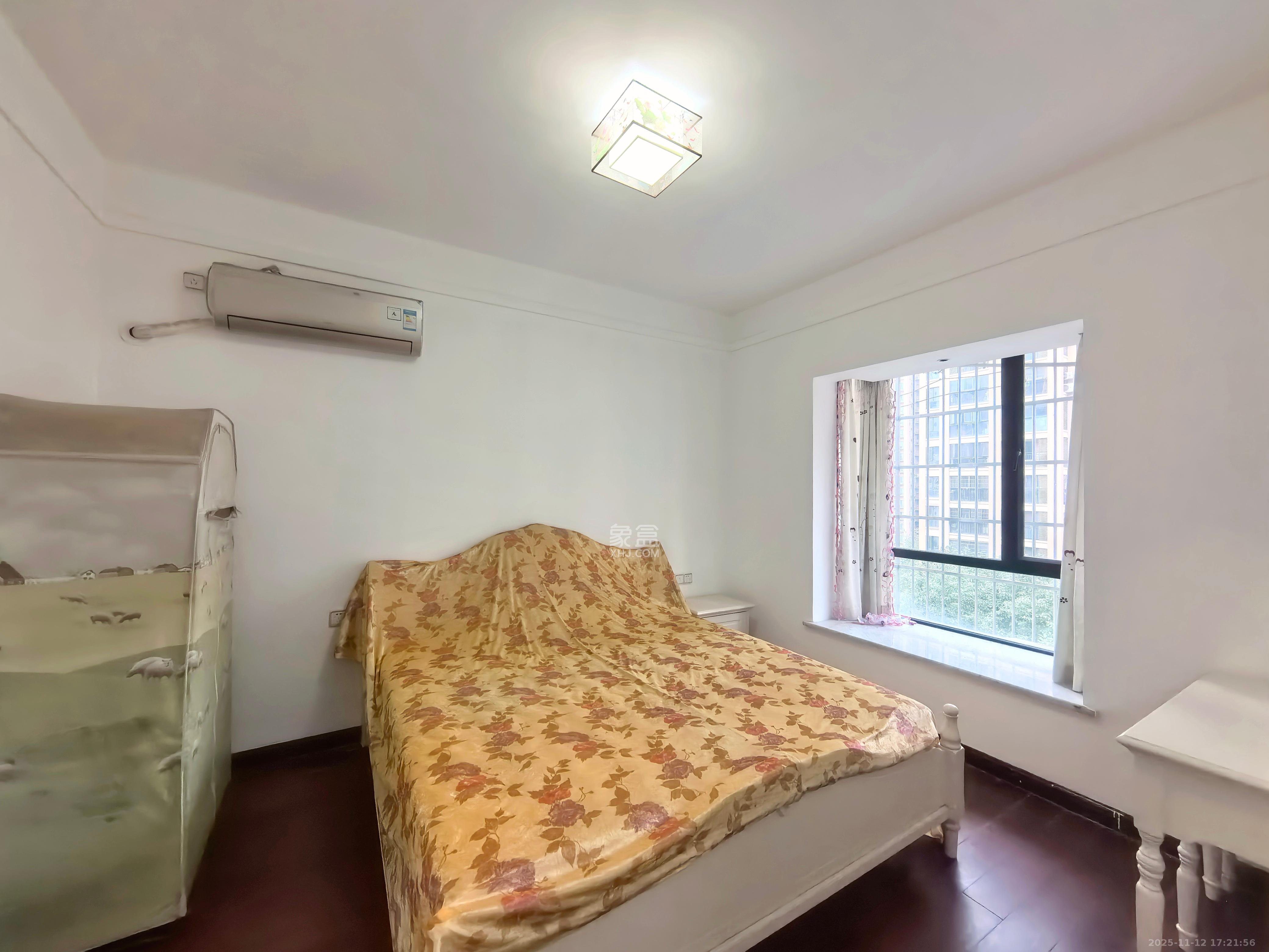 湘诚嘉园 2室2厅1卫 2200.0元/月 湘诚嘉园 2室2厅1卫 2200.0元/月室内图