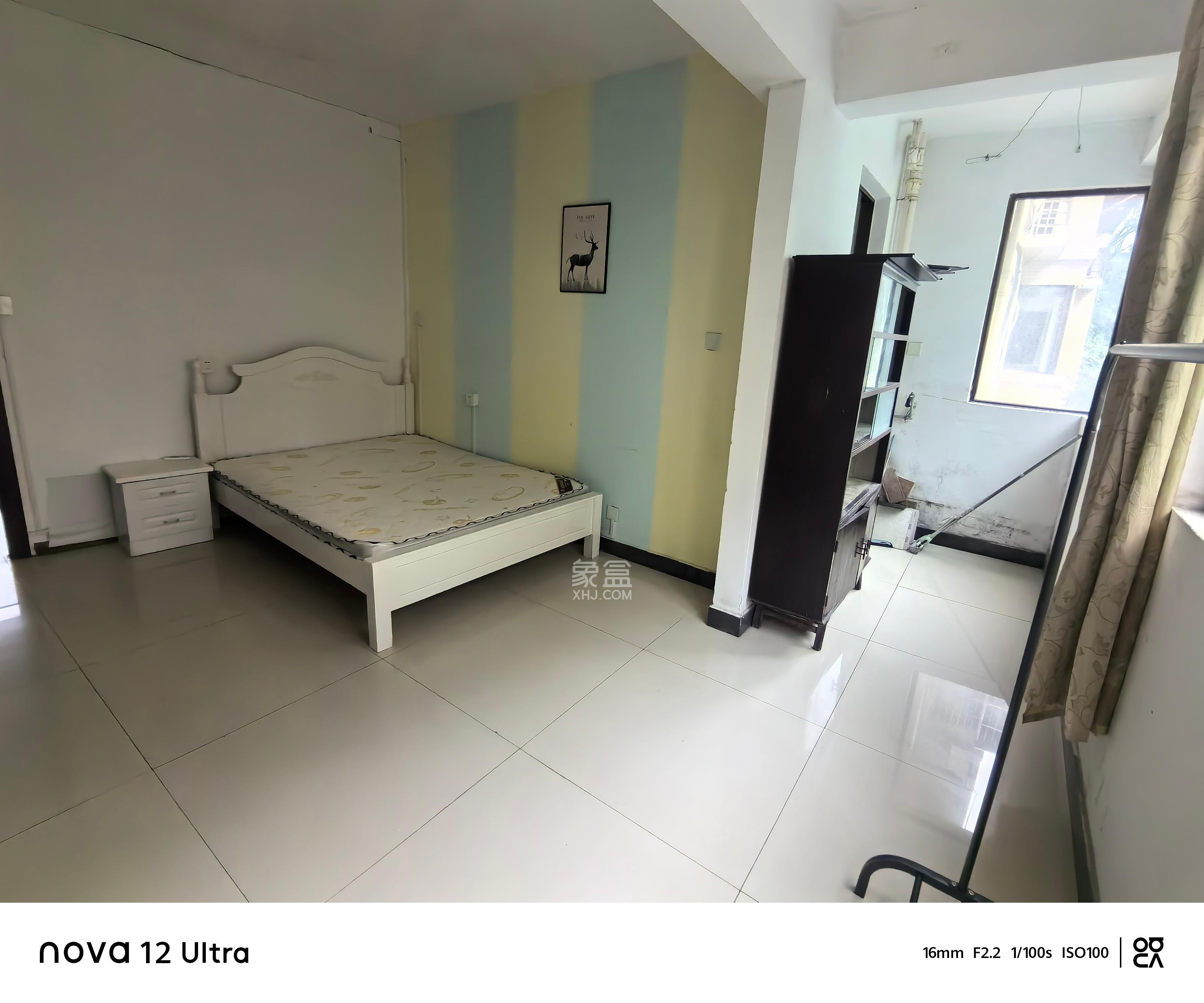 湘核佳苑  4室1厅1卫    1800.0元/月室内图