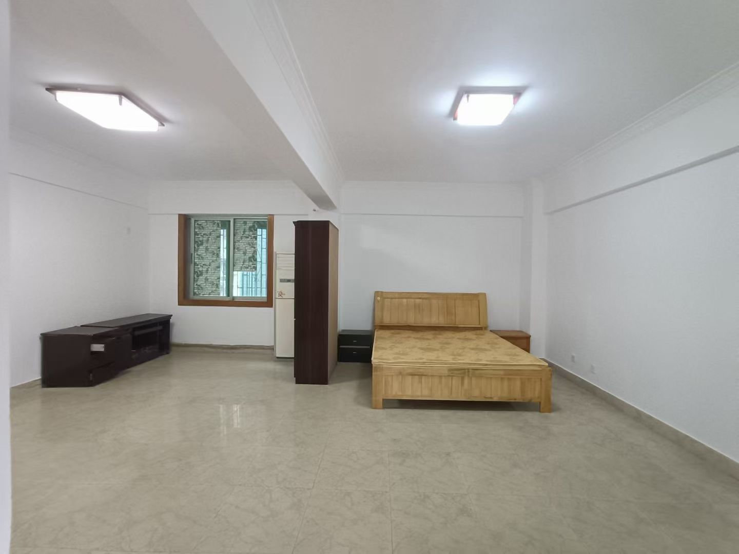 金东花园 4室2厅2卫 3000.0元/月 金东花园 4室2厅2卫 3000.0元/月室内图