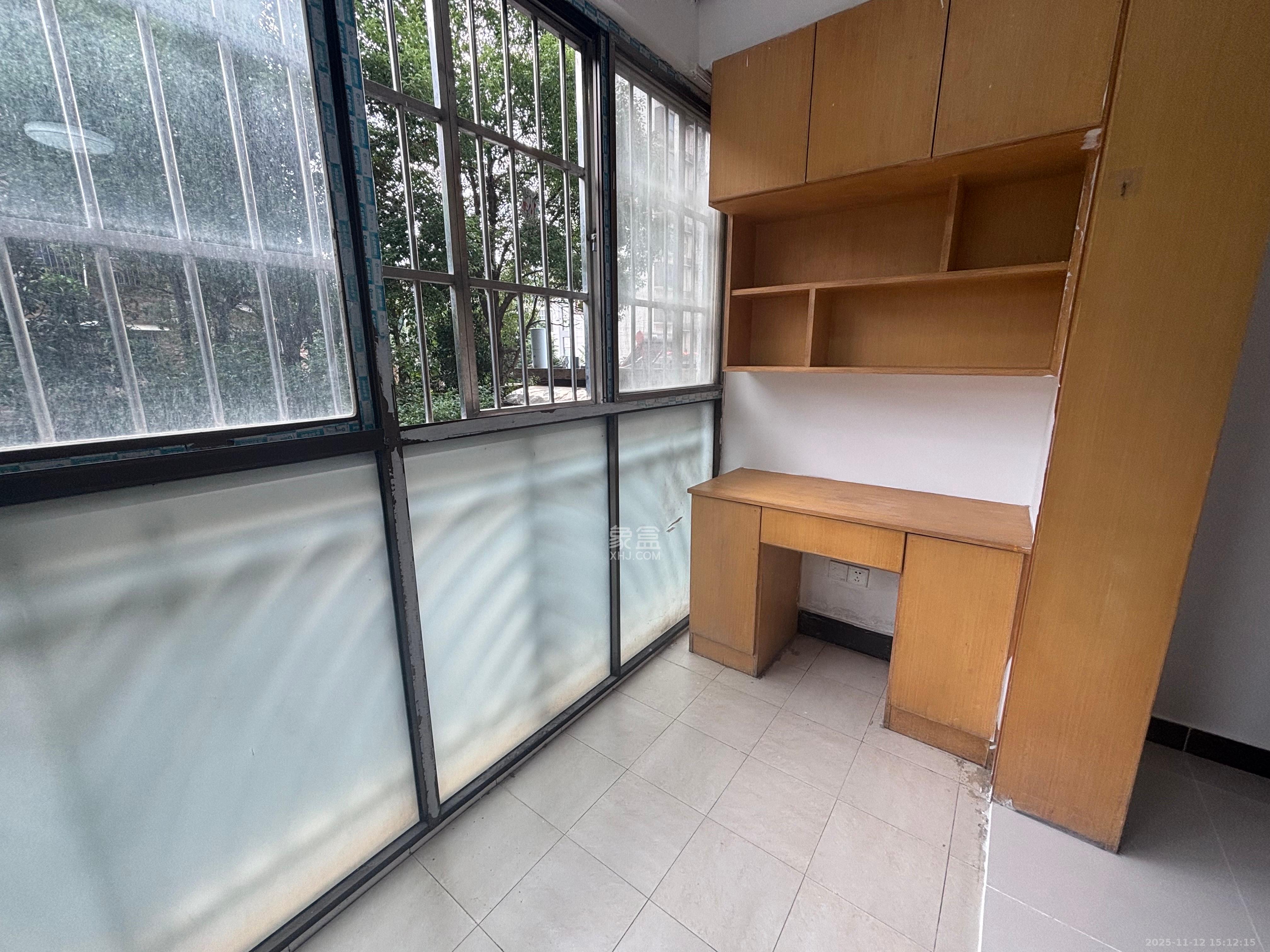 丽都桃源(金峰北院二期) 2室2厅1卫 1600.0元/月 丽都桃源(金峰北院二期) 2室2厅1卫 1600.0元/月室内图