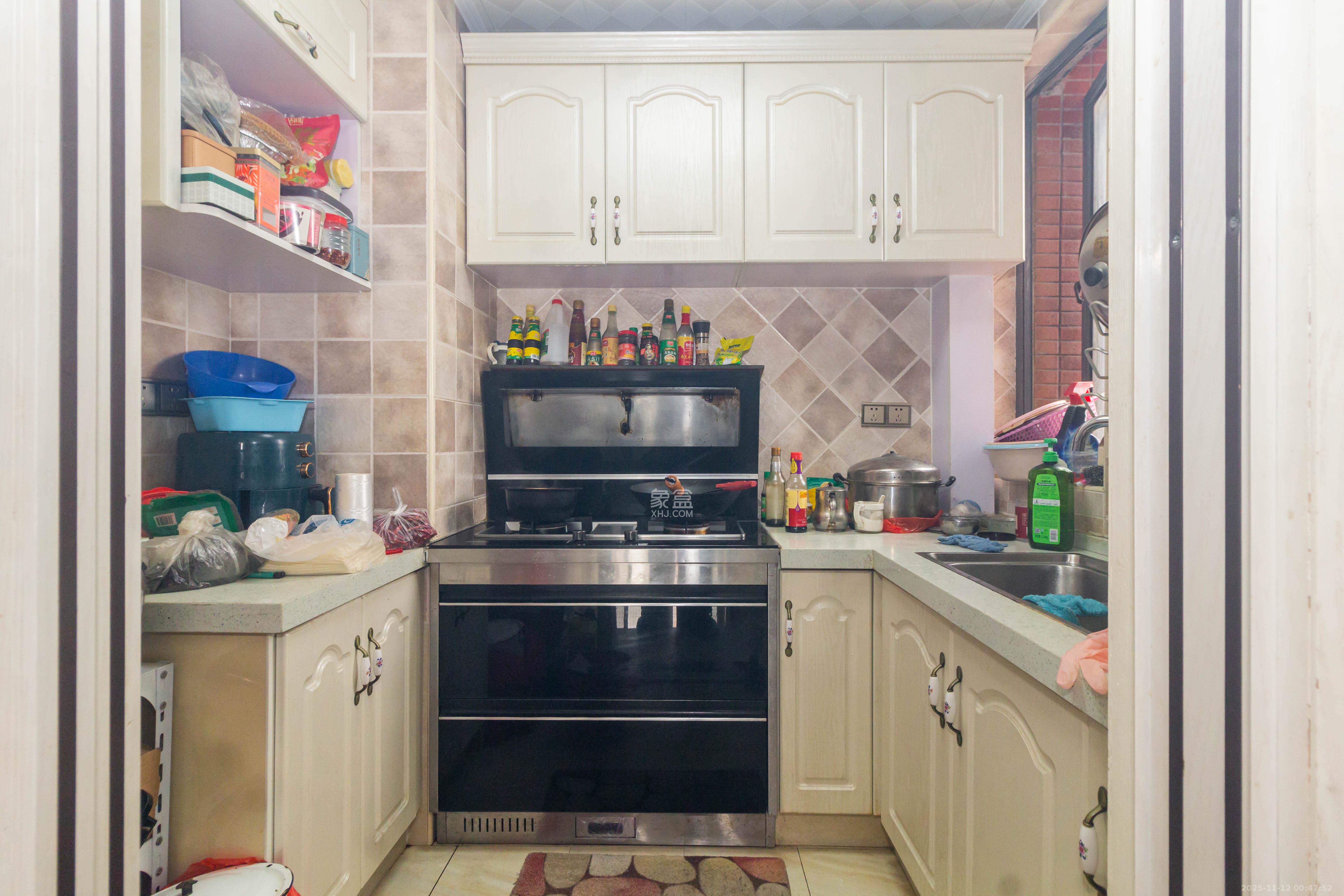 海德公园  3室2厅1卫    55.8万厨房