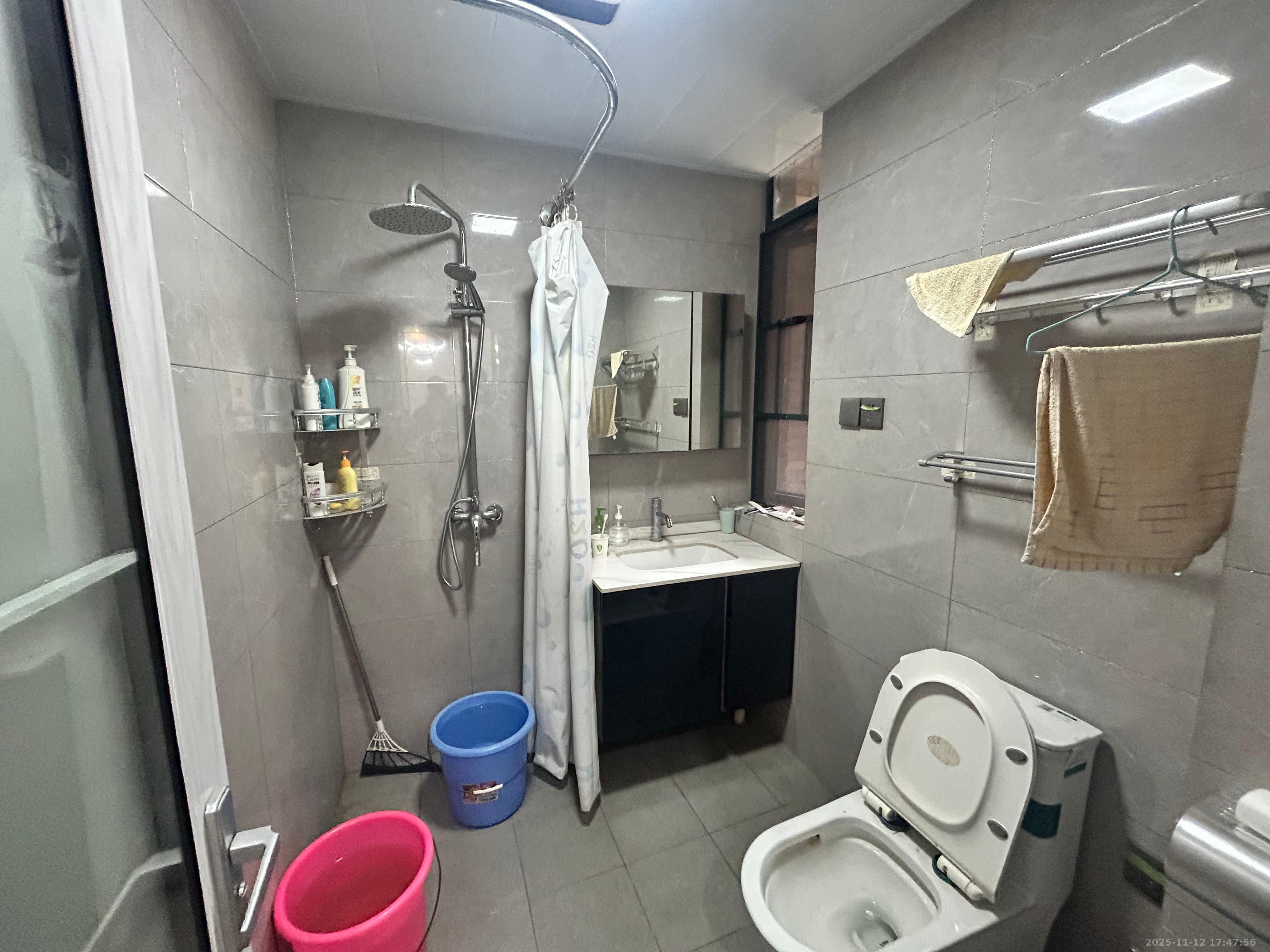 尚格名城香榭丽舍 3室2厅1卫 1800.0元/月 尚格名城香榭丽舍 3室2厅1卫 1800.0元/月室内图