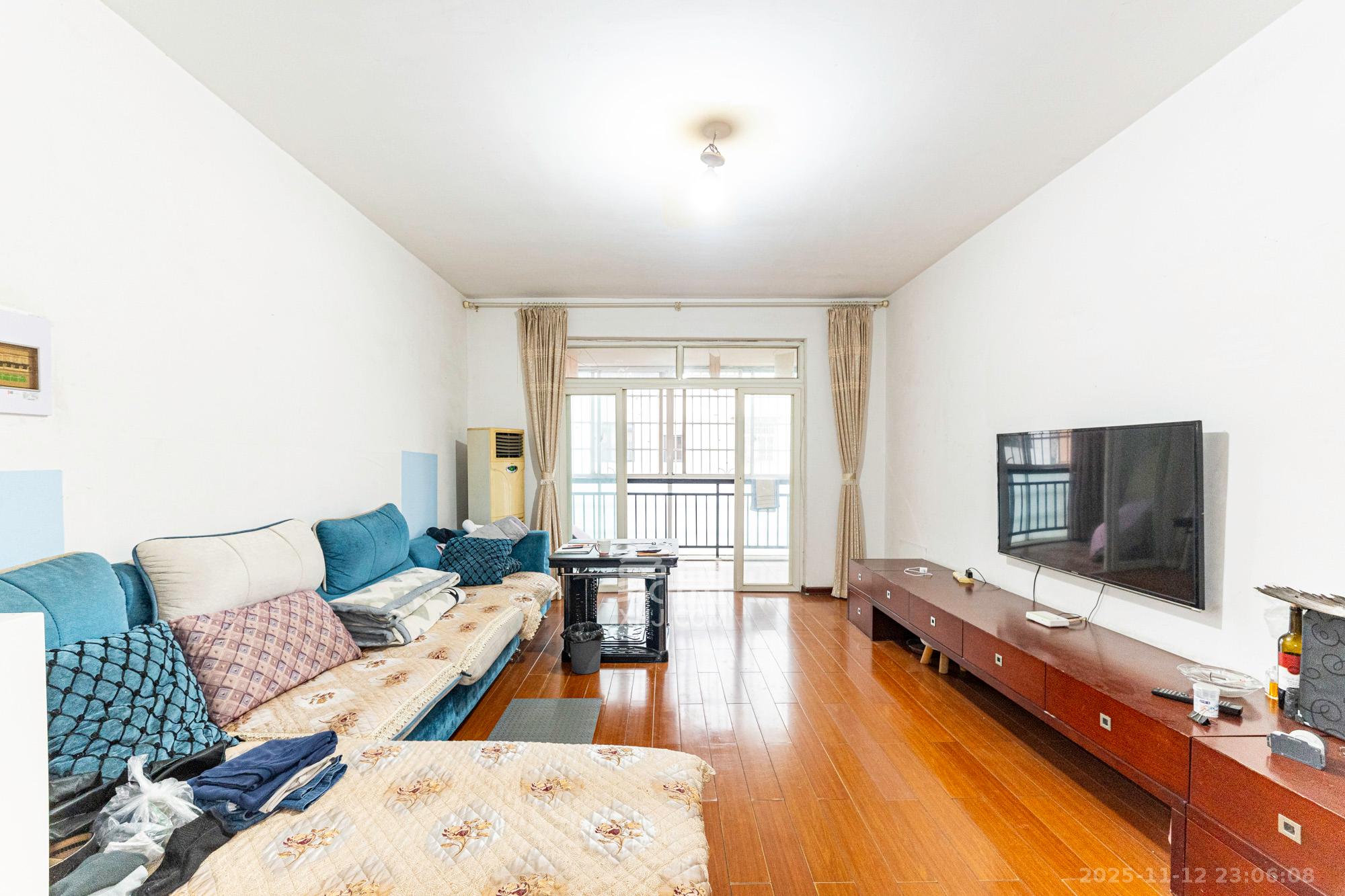 金岸教师公寓  3室2厅2卫    56.8万