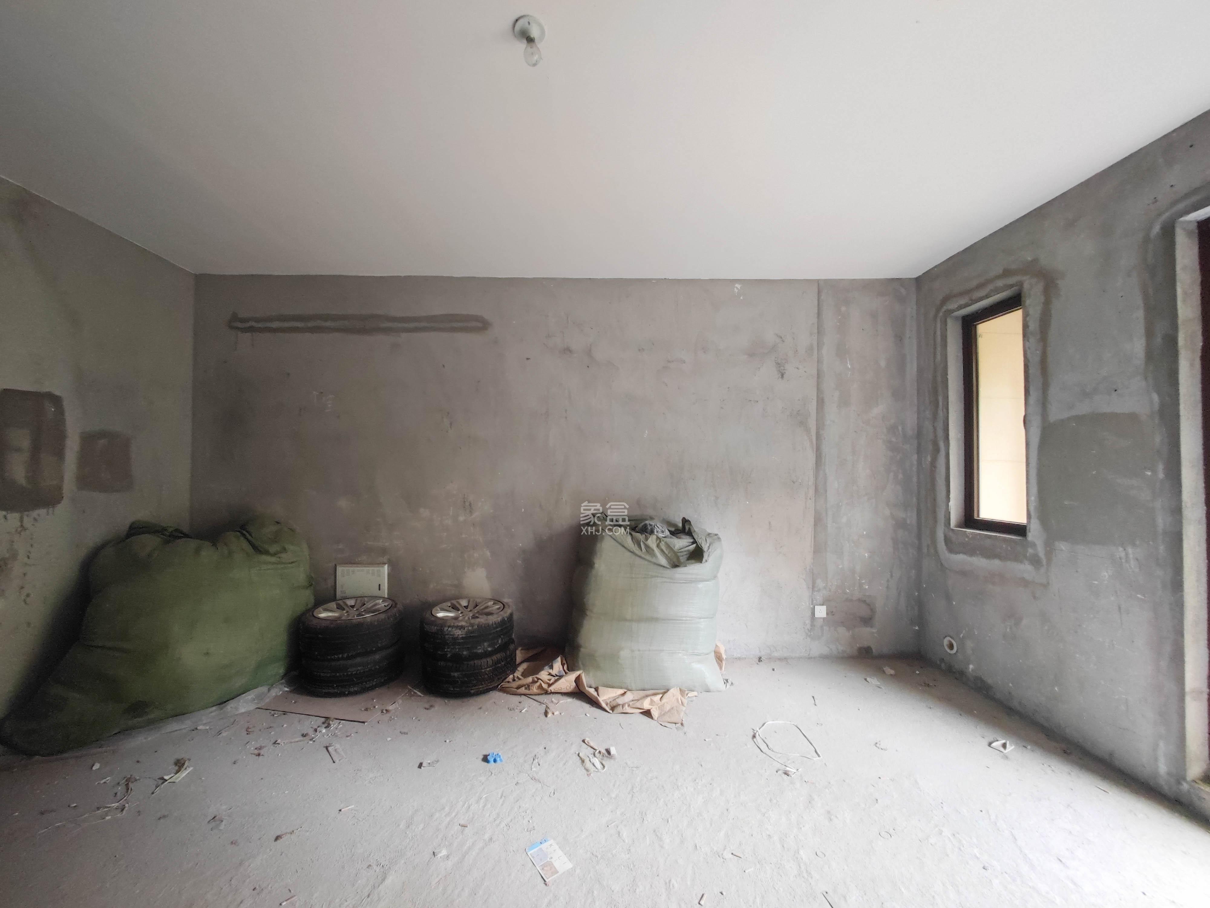 欧莱雅郡 4室2厅2卫 148.0万 欧莱雅郡 4室2厅2卫 148.0万客厅