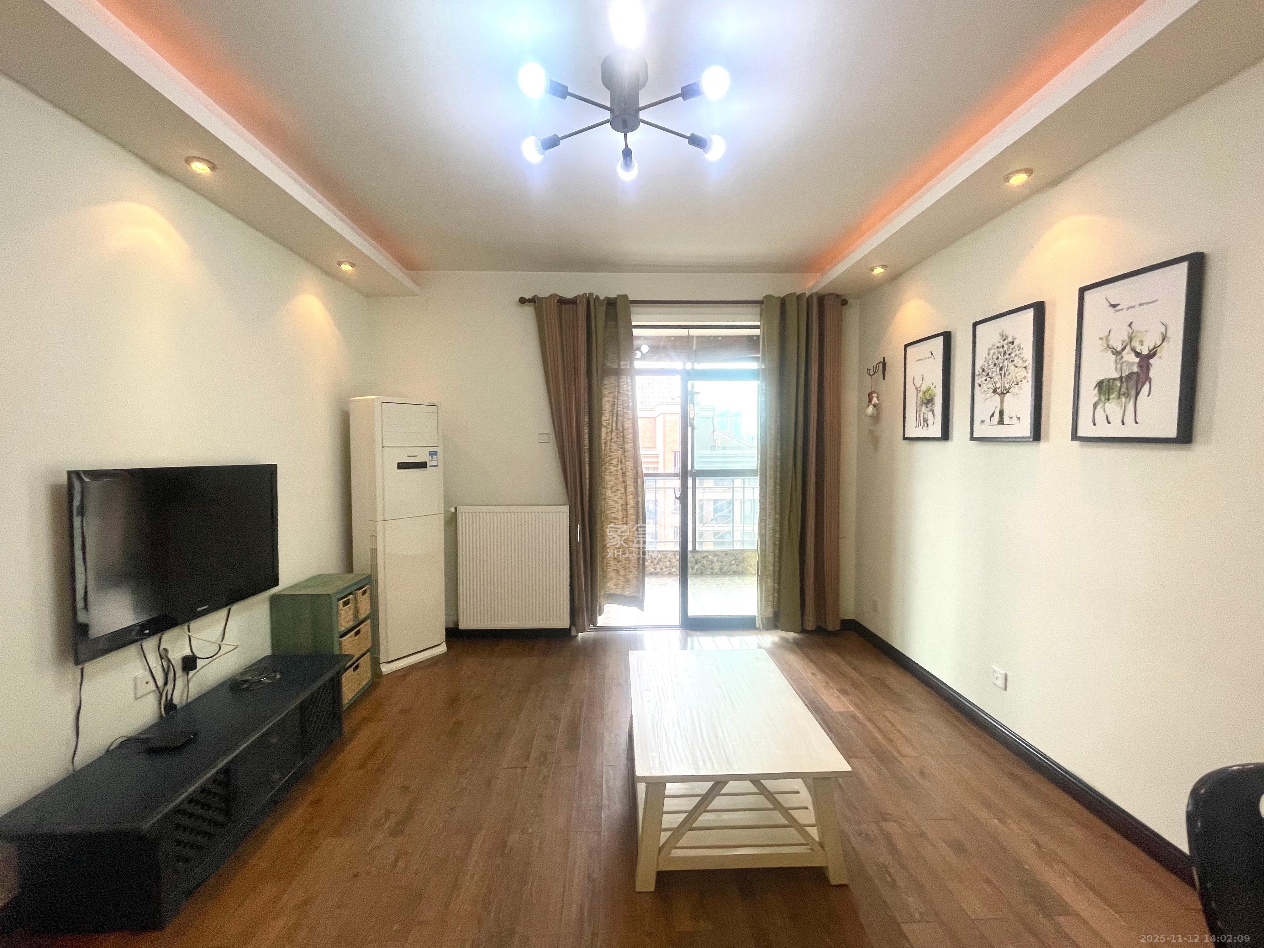 华润凤凰城一期  2室1厅1卫    1700.0元/月