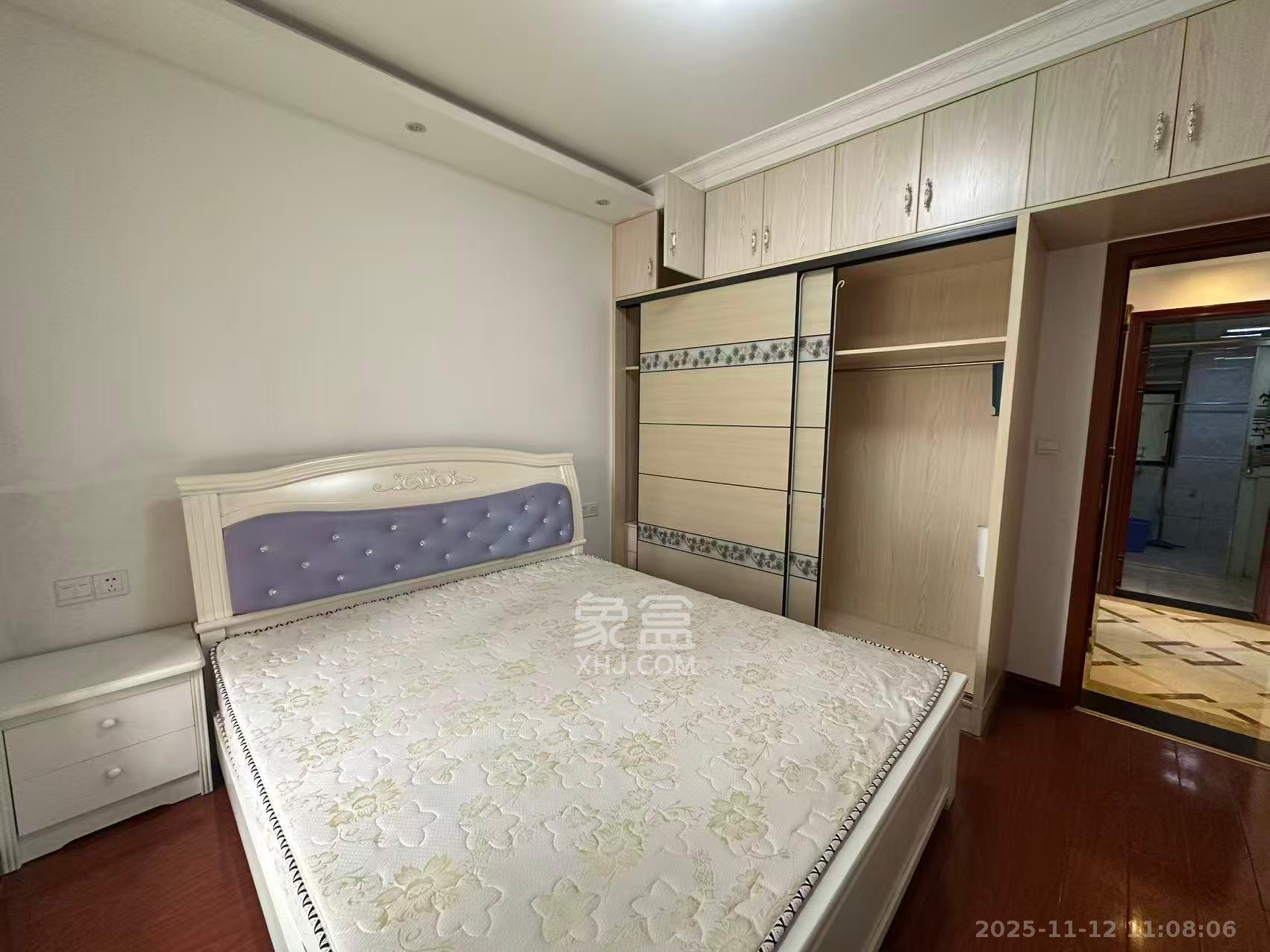 江山帝景哈佛  3室2厅1卫    1800.0元/月室内图