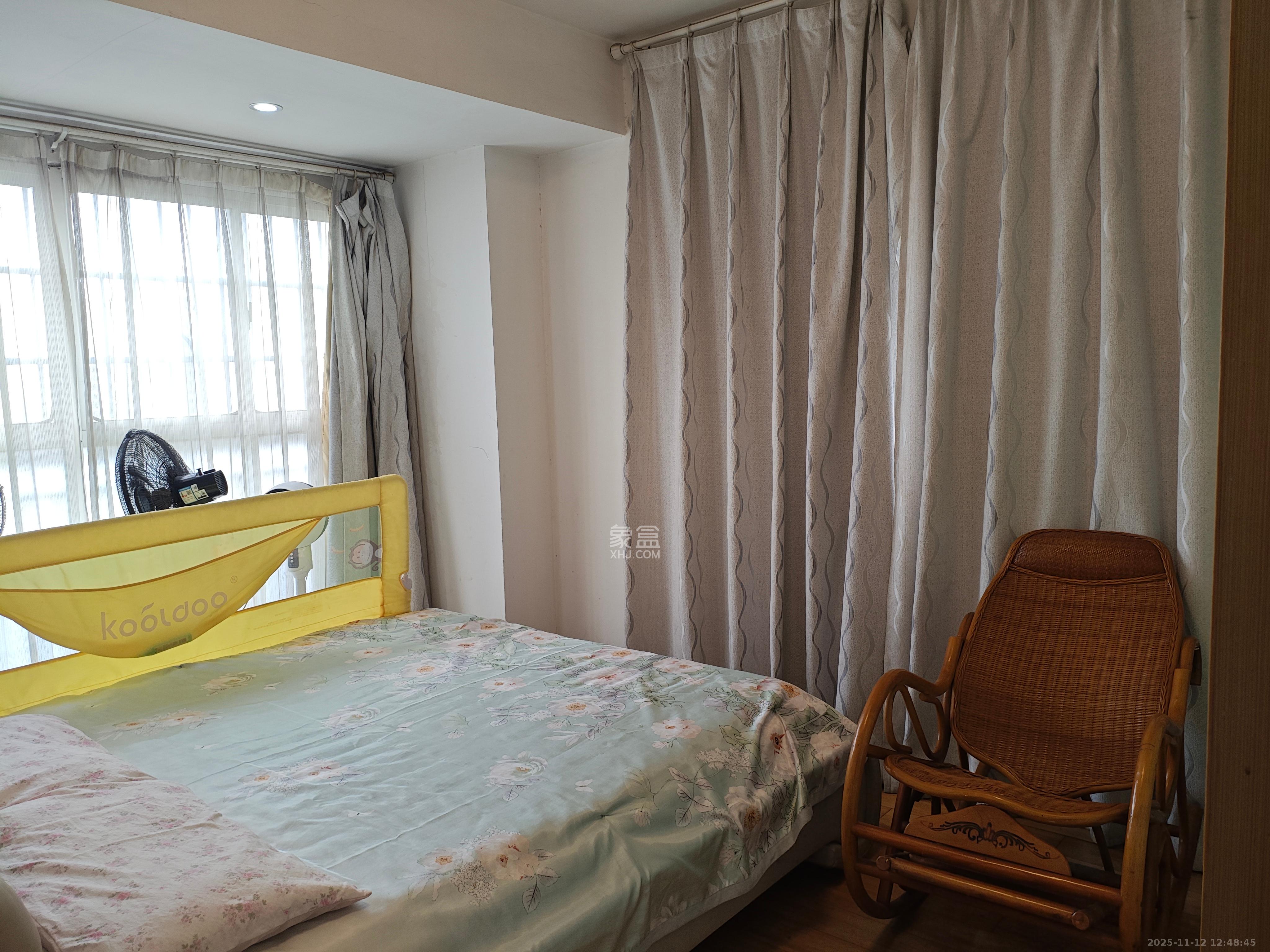 广场之星  3室2厅0卫    2000.0元/月室内图