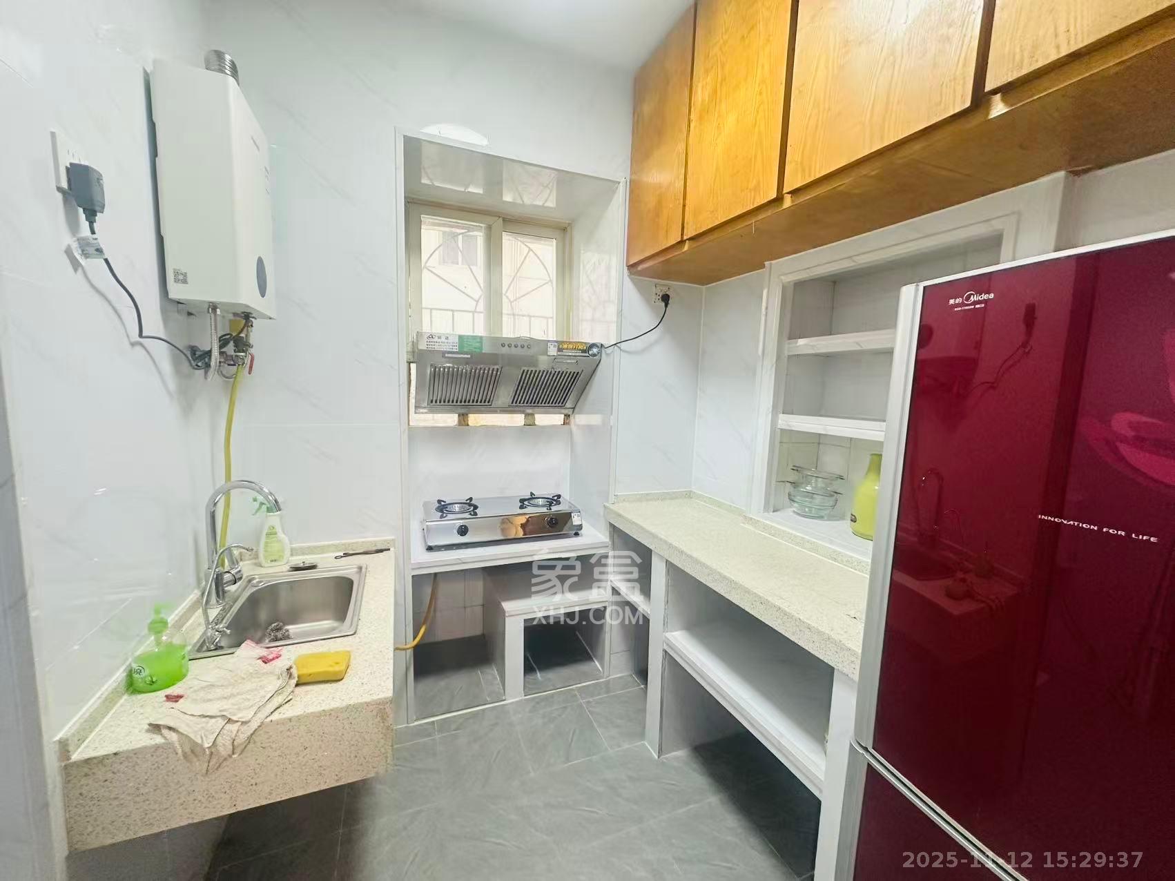 楚湘街二条巷散盘  2室1厅1卫    1800.0元/月室内图