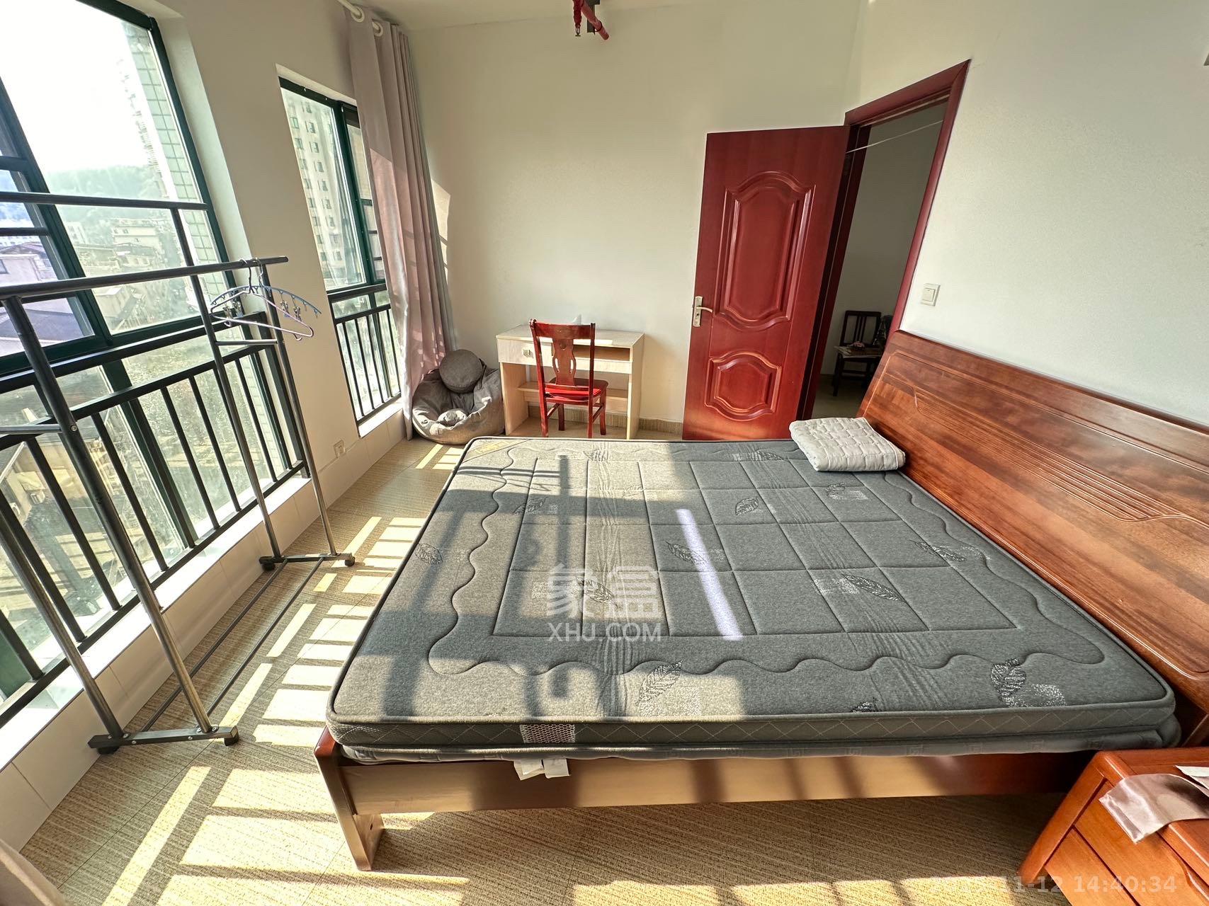 湖韵佳苑  1室1厅1卫    1600.0元/月室内图