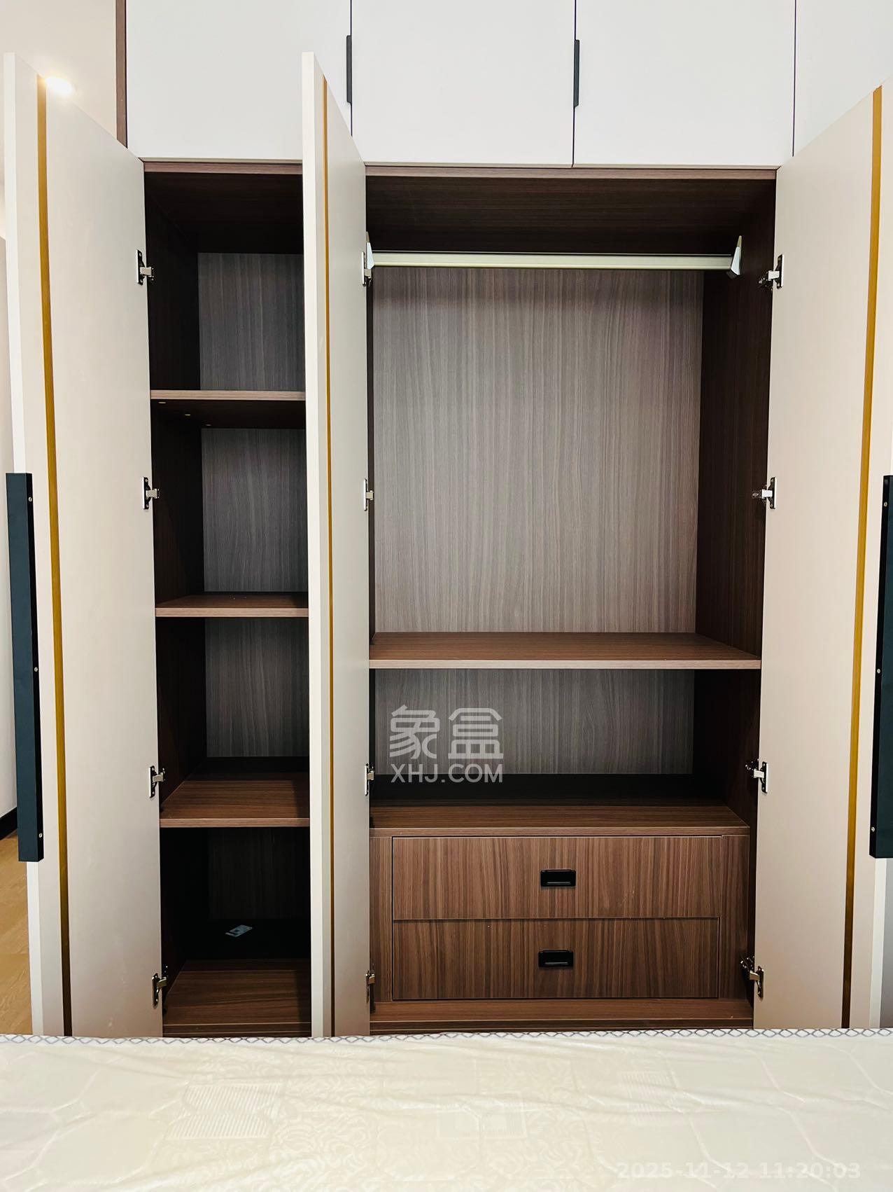 卓越中寰  3室2厅2卫    4500.0元/月室内图