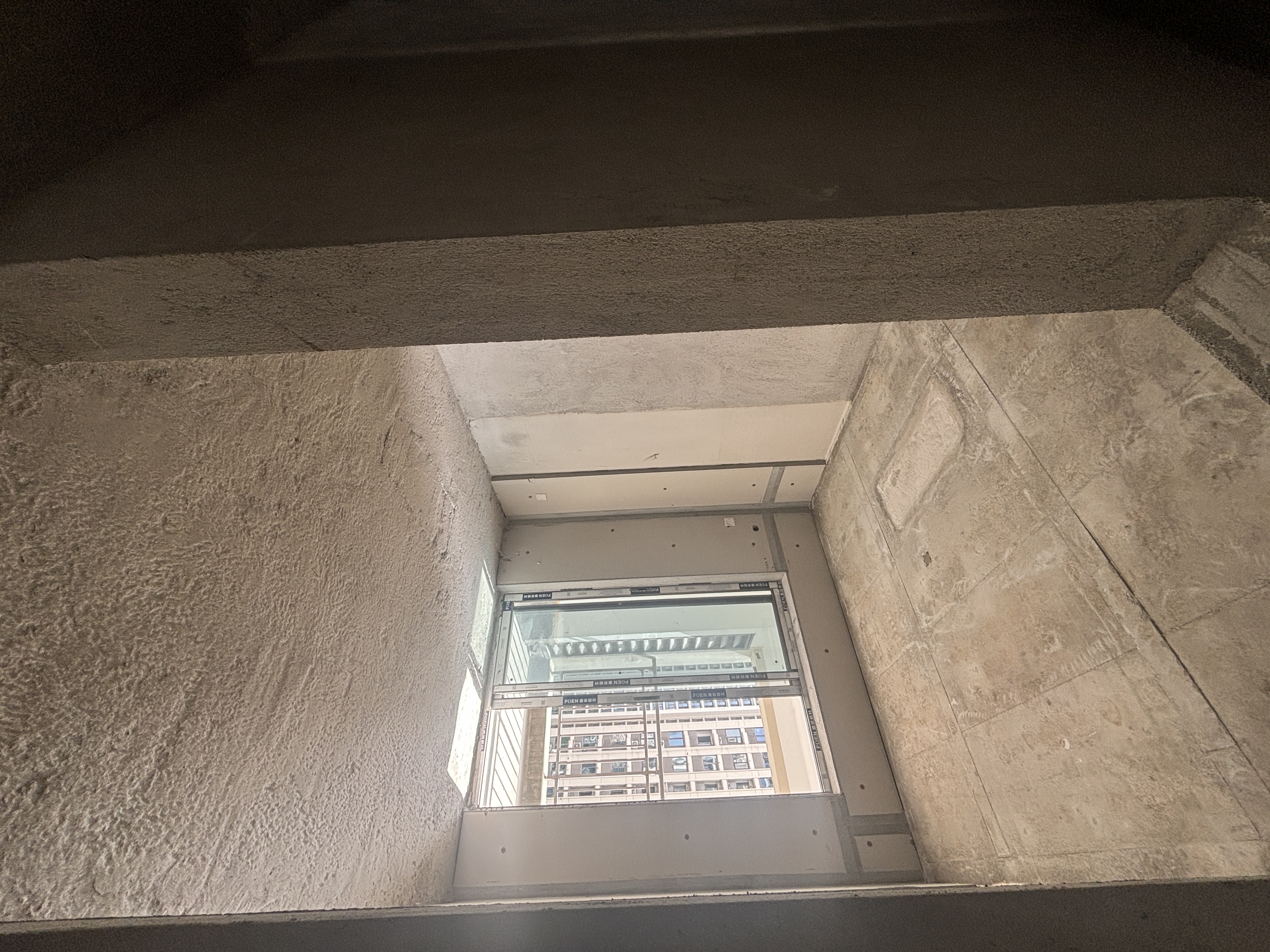 吾悦广场  4室2厅2卫    75.0万客厅