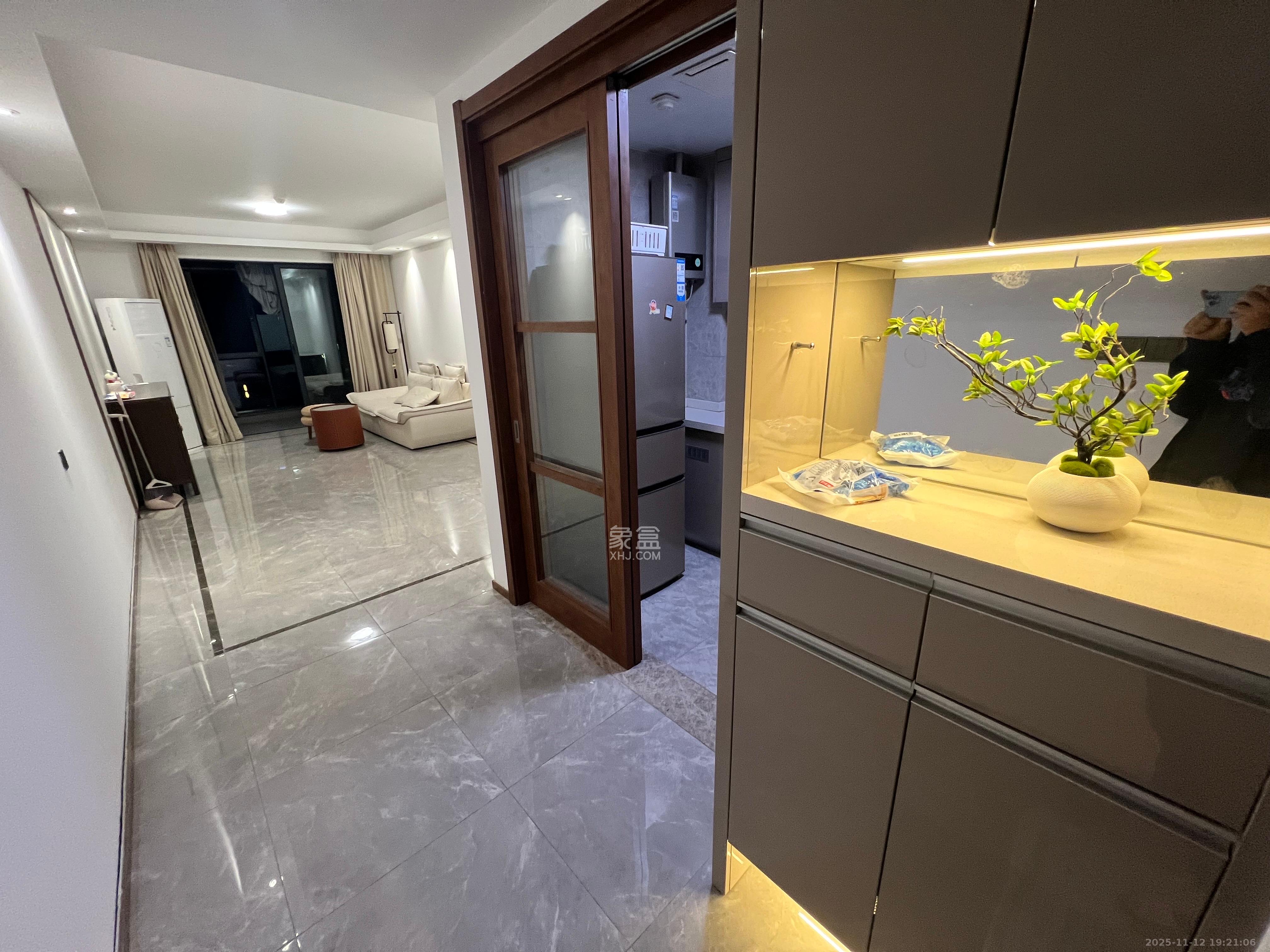 梅溪悦章 3室2厅2卫 3000.0元/月 梅溪悦章 3室2厅2卫 3000.0元/月室内图