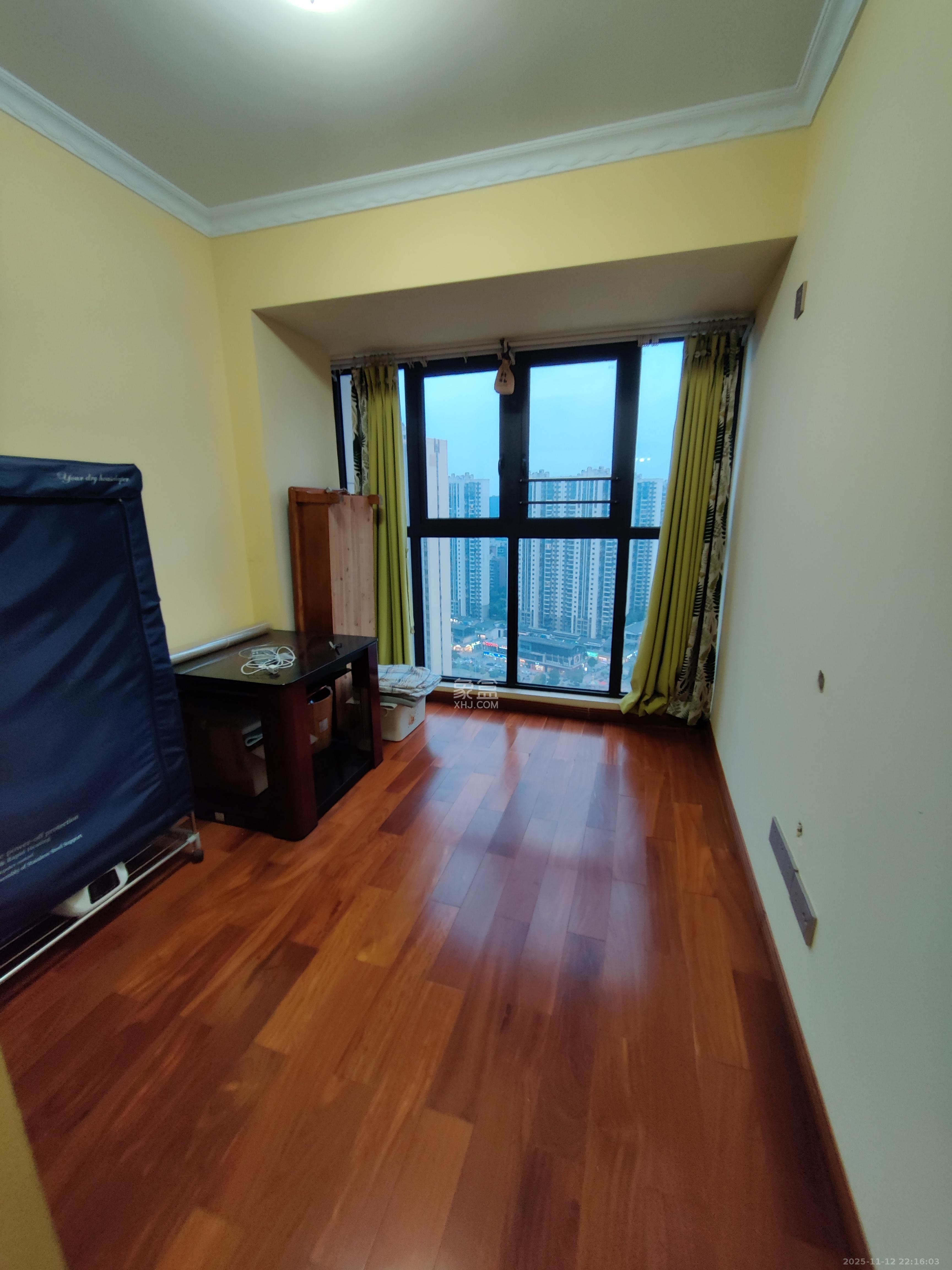 龙湖湘风原著（龙湖湘风星城）  3室2厅1卫    2200.0元/月室内图