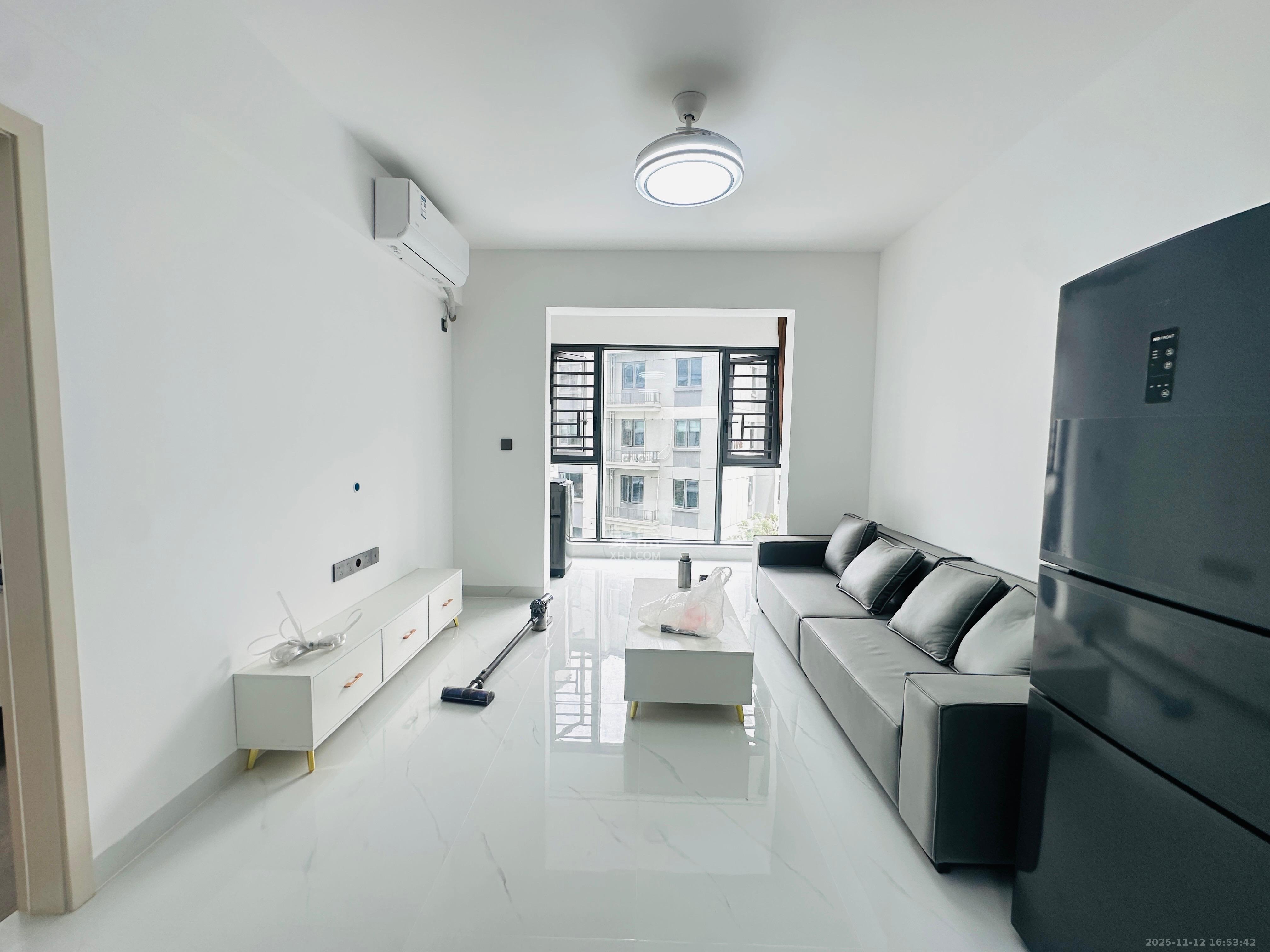 湖湘时代名邸公园壹号 2室2厅1卫 2600.0元/月 湖湘时代名邸公园壹号 2室2厅1卫 2600.0元/月室内图