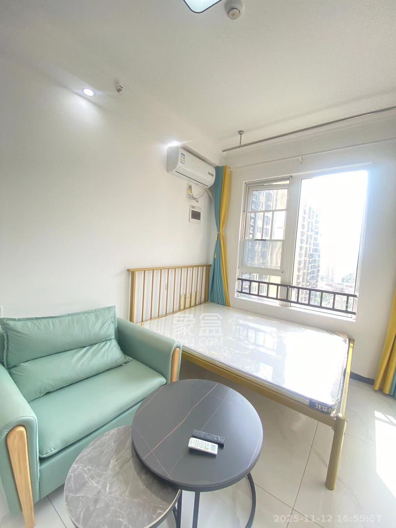 保利香槟国际  1室1厅1卫    1200.0元/月