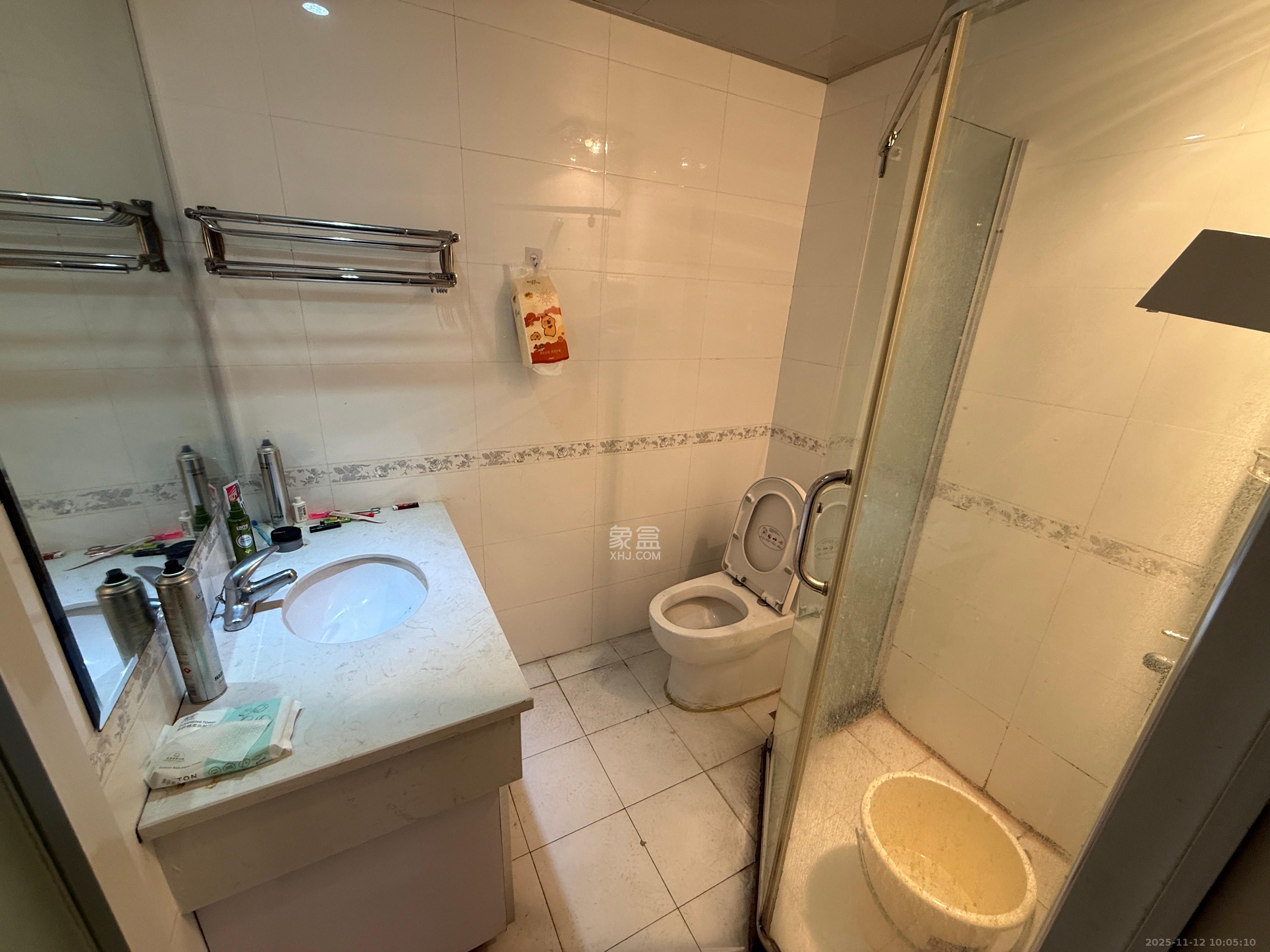 嘉盛国际广场  1室1厅1卫    1800.0元/月室内图