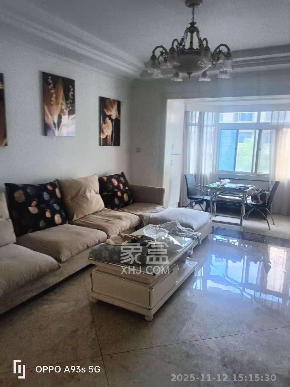 平和堂生活小区 3室2厅2卫 2100.0元/月 平和堂生活小区 3室2厅2卫 2100.0元/月室内图