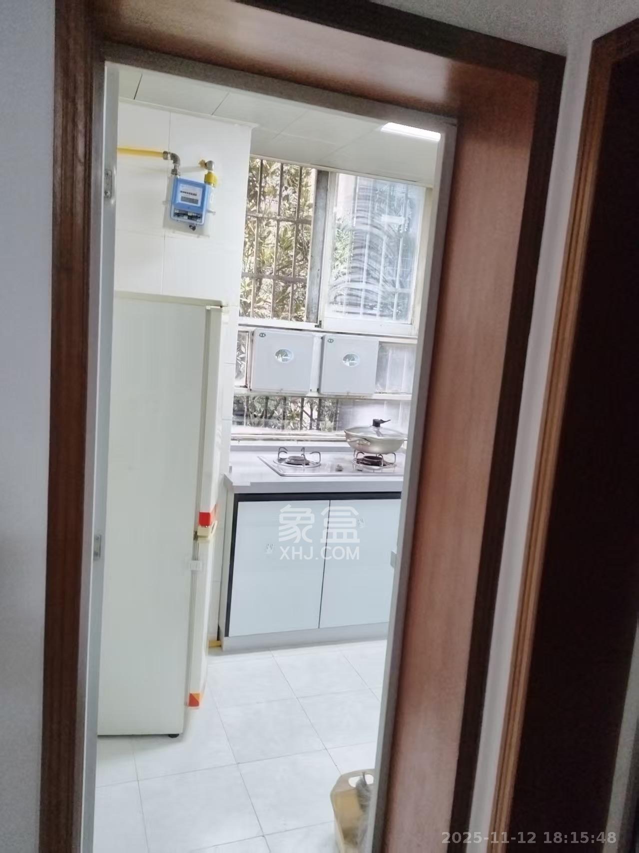 金帆小区  2室1厅1卫    1800.0元/月室内图