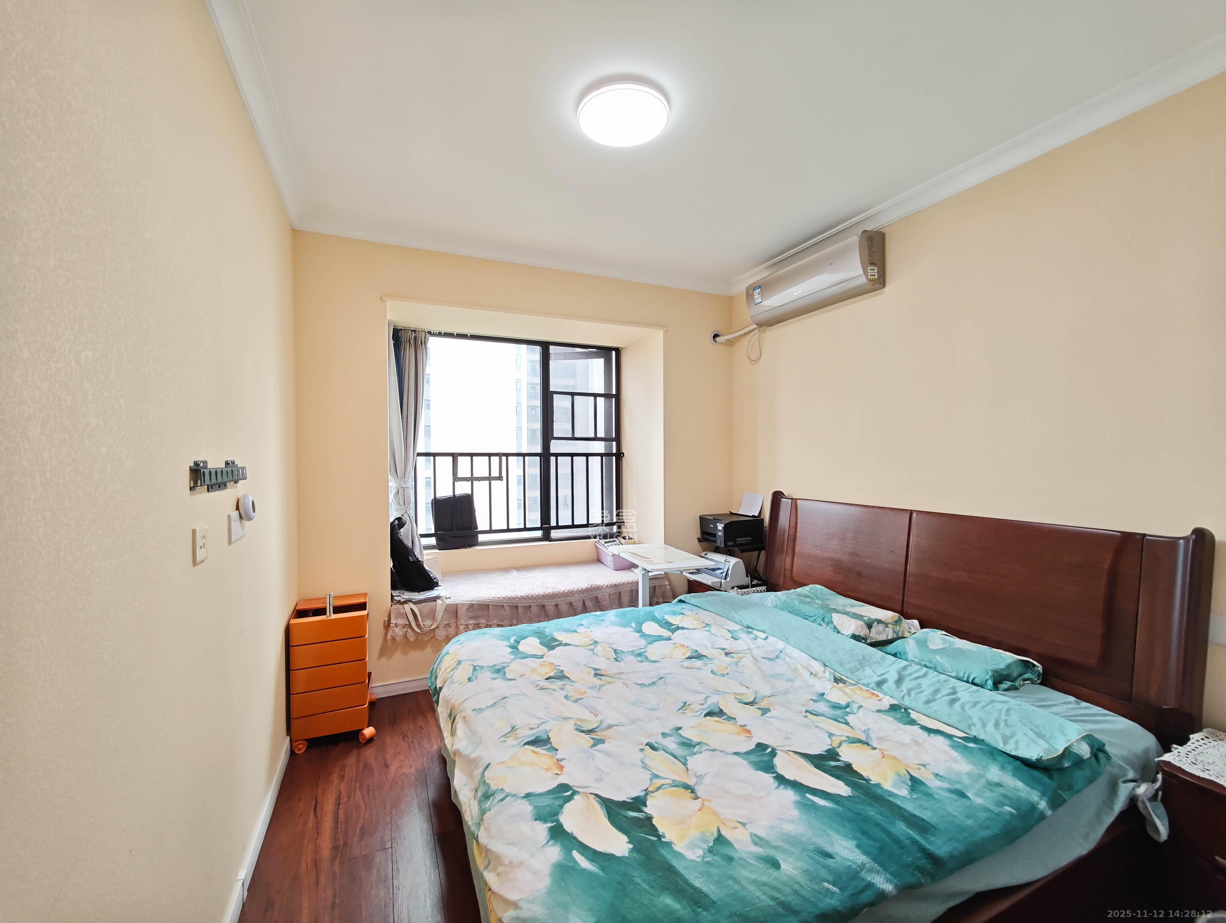 万科魅力之城 3室2厅2卫 95.0万 万科魅力之城 3室2厅2卫 95.0万卧室