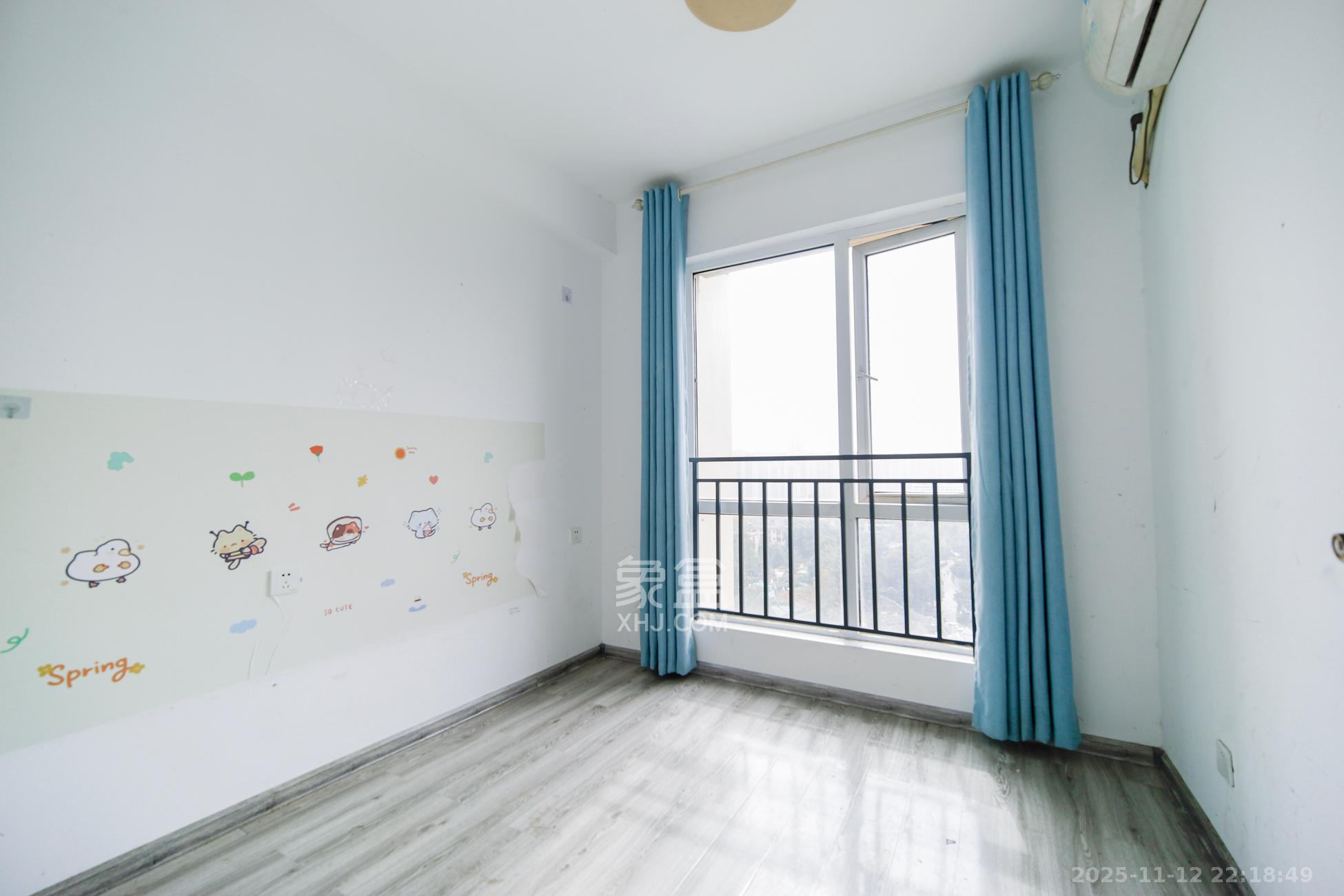 蓝光幸福满庭  3室2厅1卫    68.0万卫生间