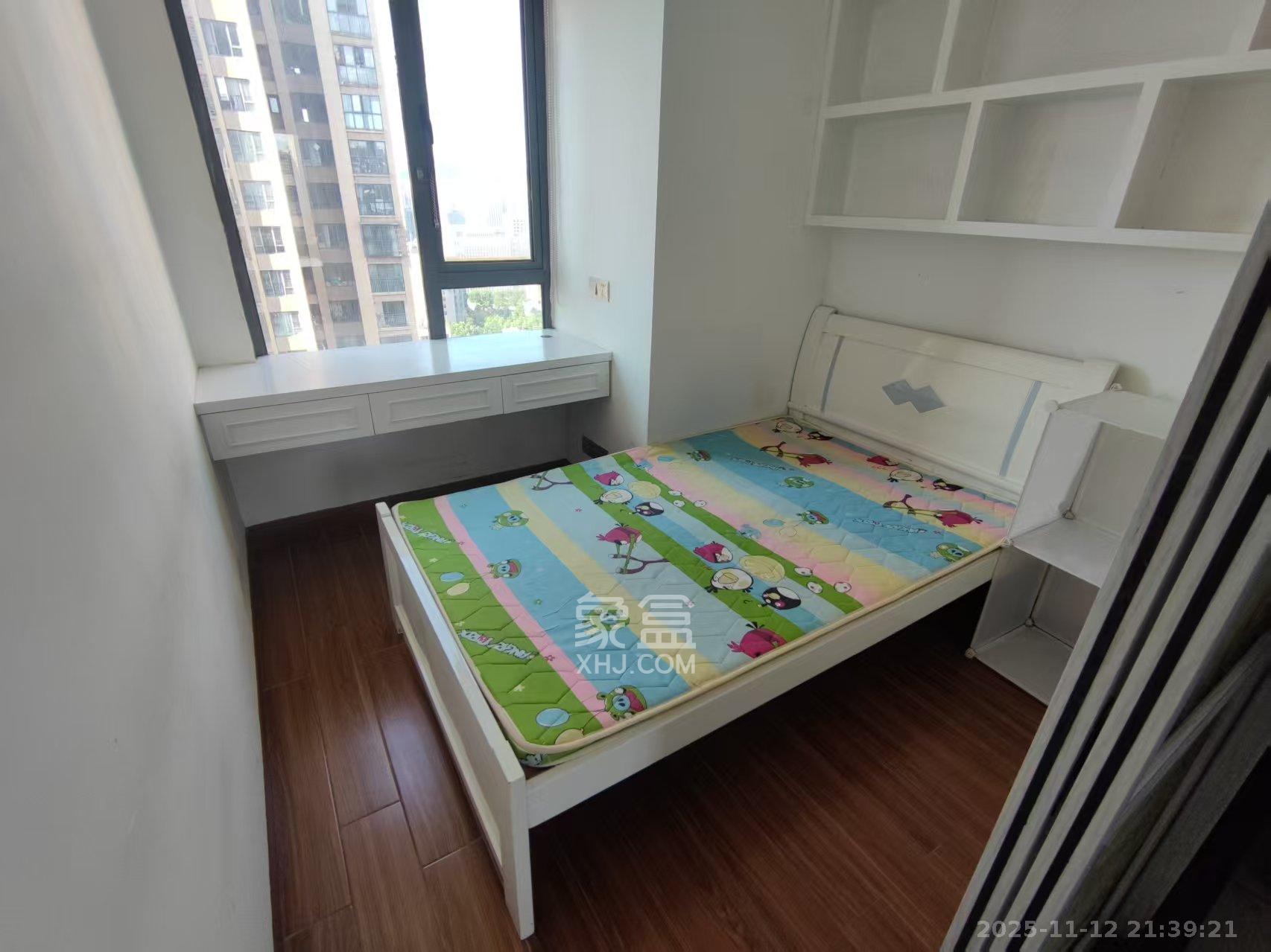 荣盛花语馨苑  3室2厅1卫    2600.0元/月室内图