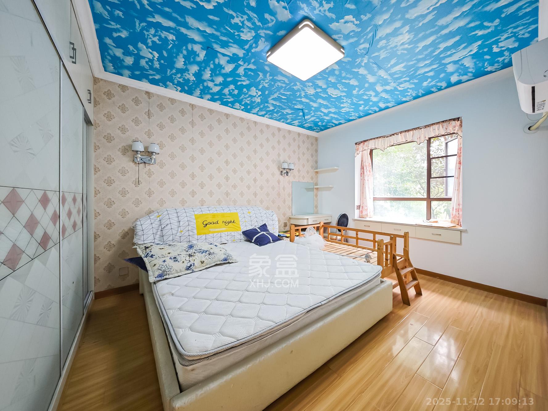 山语城二期  2室1厅1卫    58.0万卧室