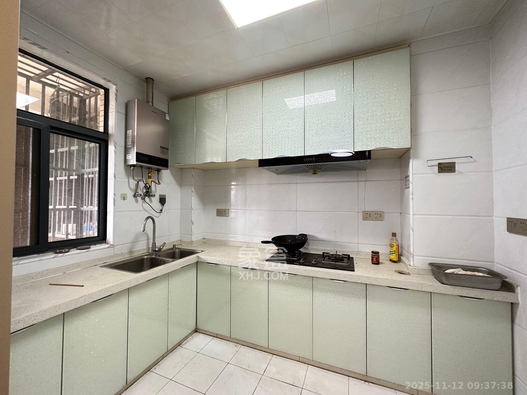 五矿紫湖香醍 4室2厅2卫 2000.0元/月 五矿紫湖香醍 4室2厅2卫 2000.0元/月室内图