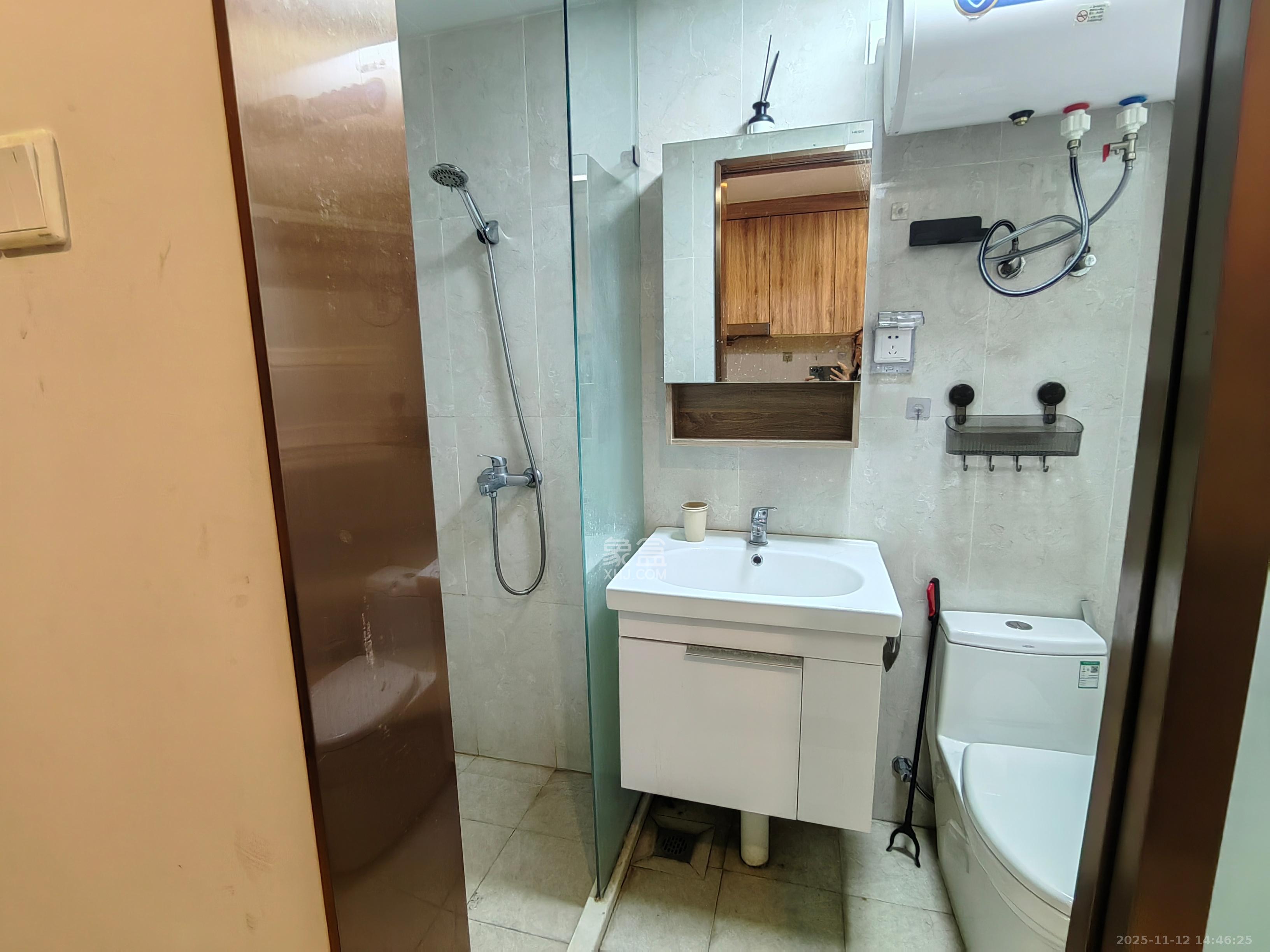 佳兆业云顶都汇  1室0厅1卫    1300.0元/月室内图