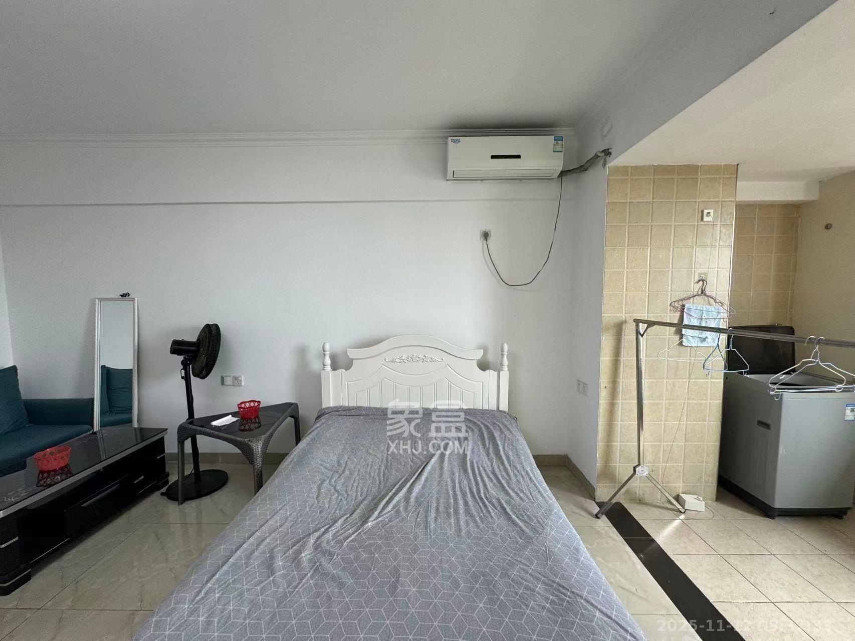 观园国际公寓  1室1厅1卫    1500.0元/月