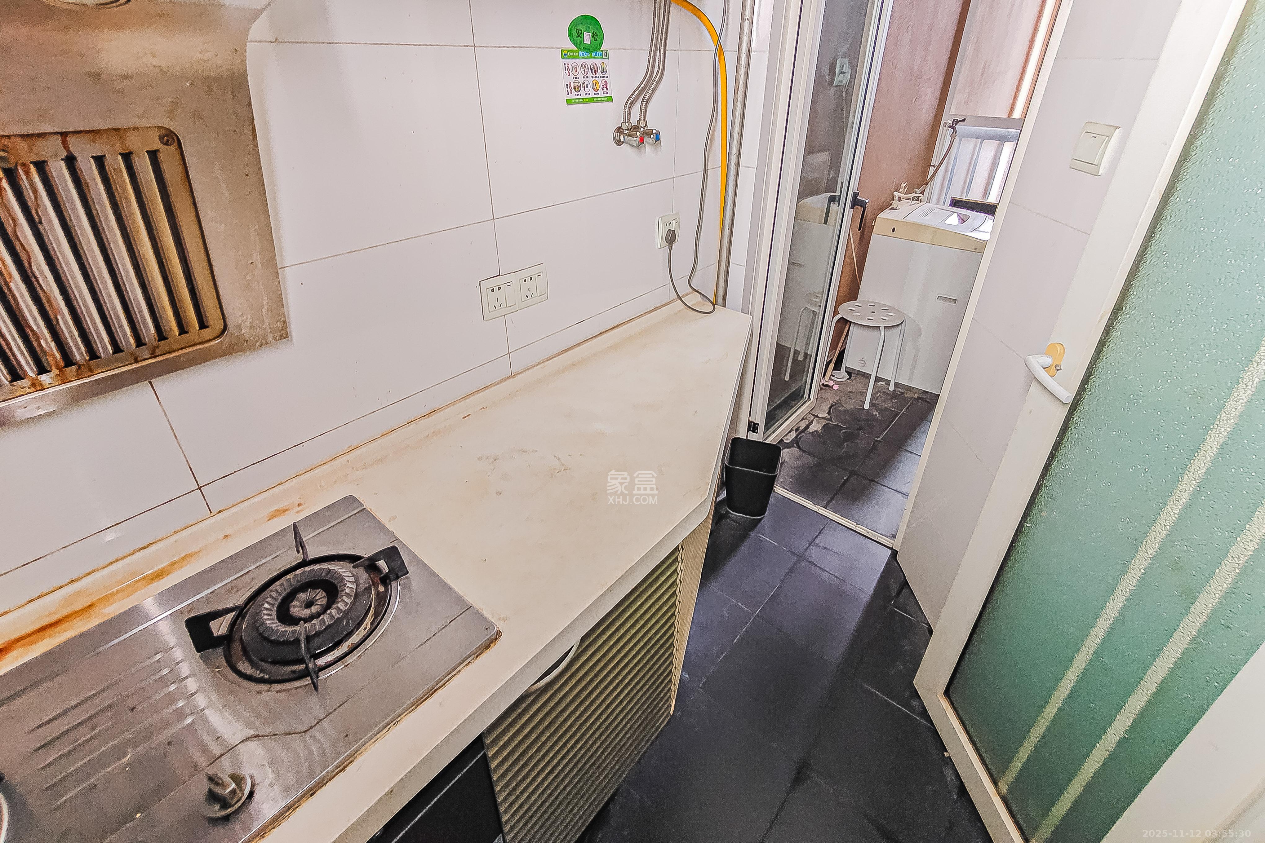 白沙晶城  1室1厅1卫    42.0万厨房