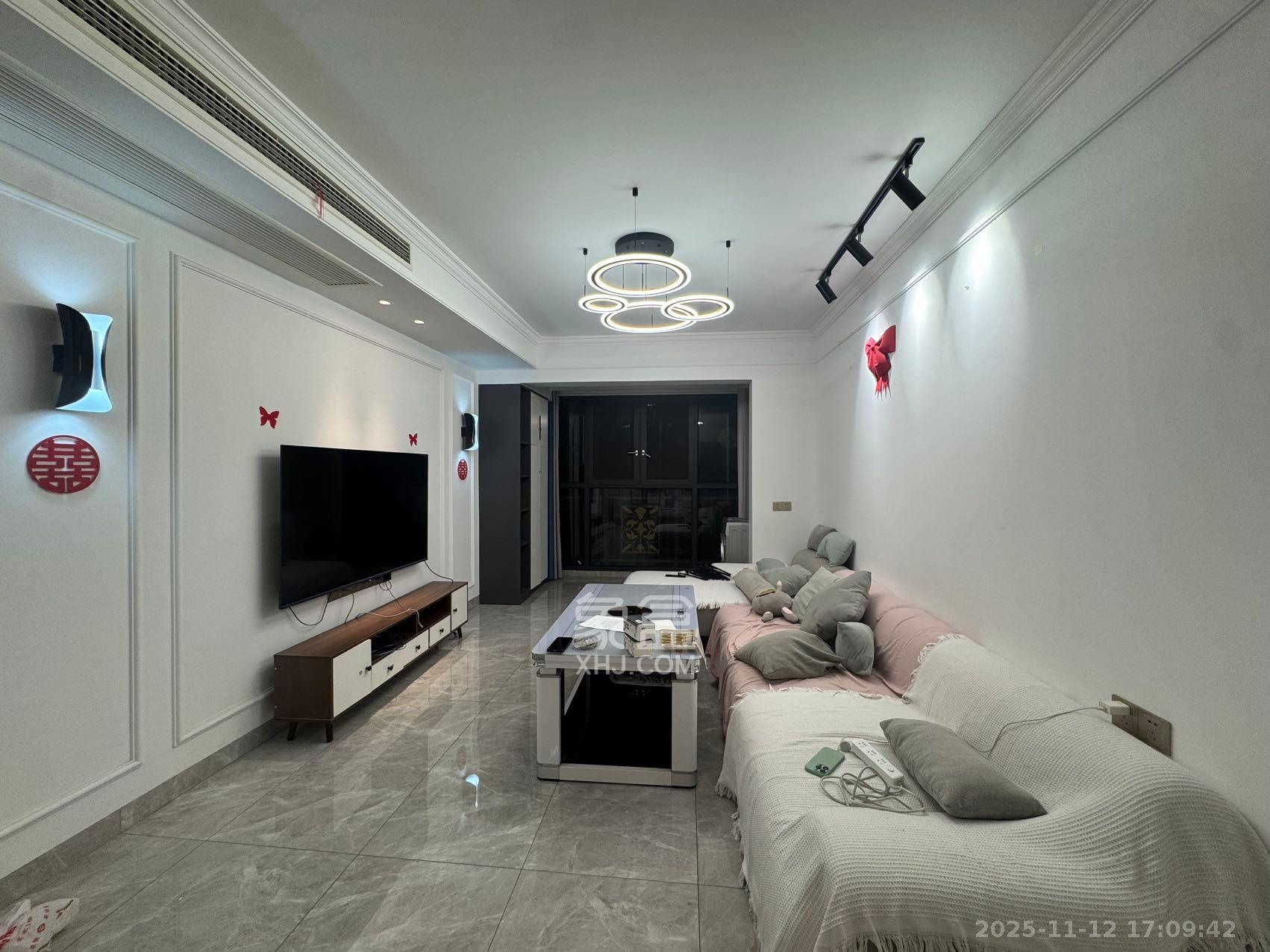 南城印象 3室2厅1卫 2500.0元/月 南城印象 3室2厅1卫 2500.0元/月室内图