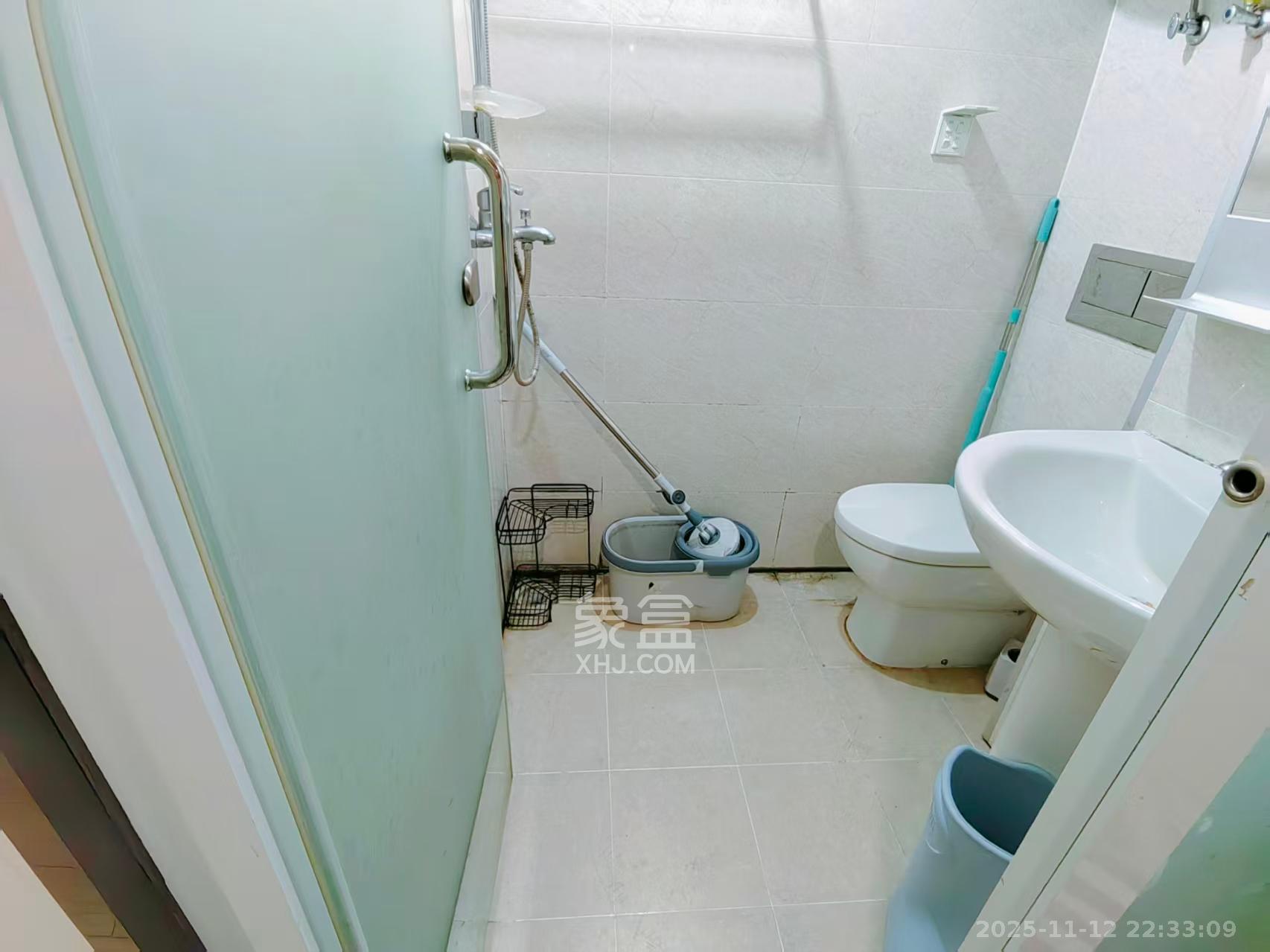 万科金域缇香  1室1厅1卫    1800.0元/月室内图