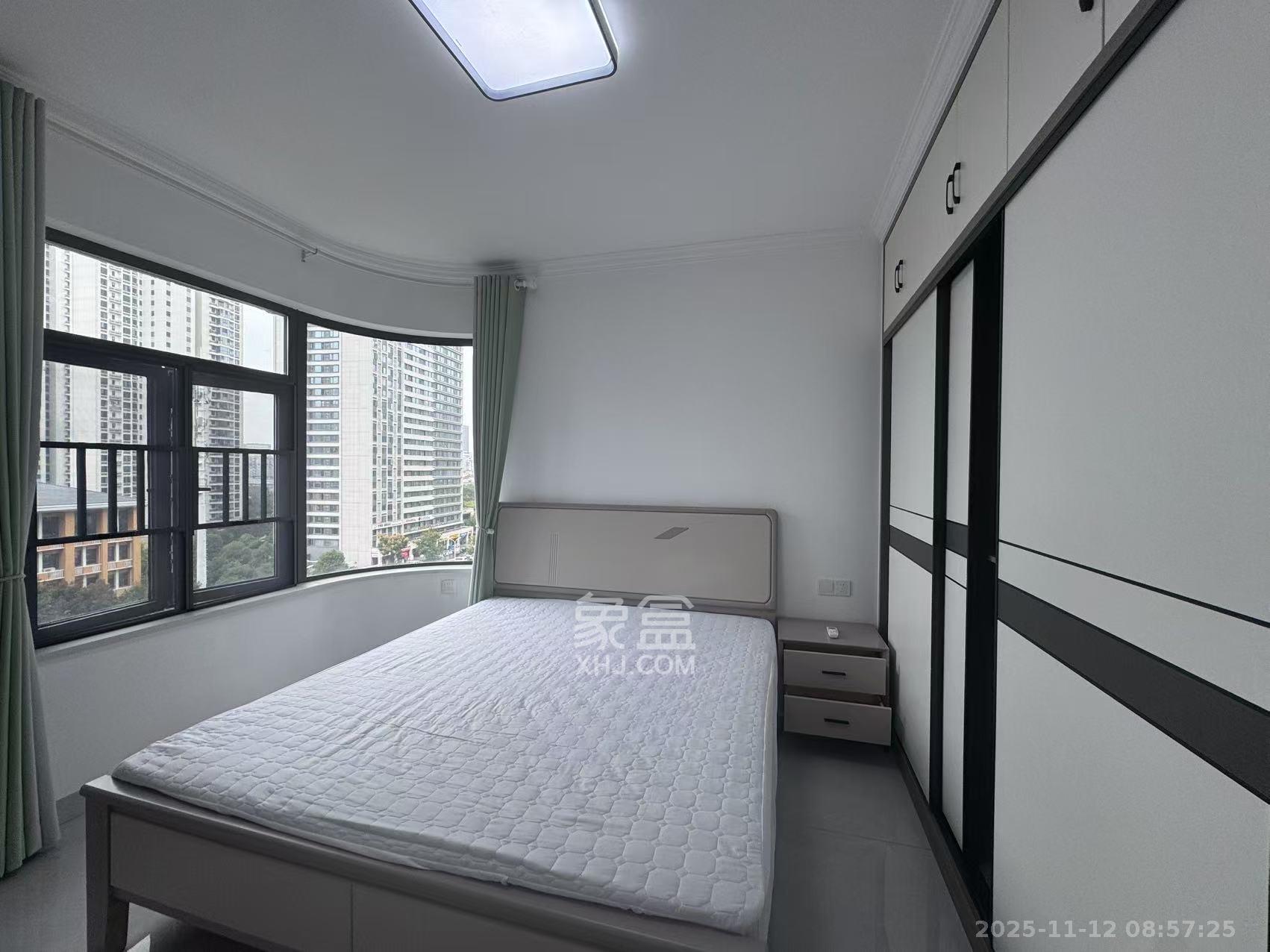 嘉雨东苑  3室1厅2卫    4200.0元/月室内图