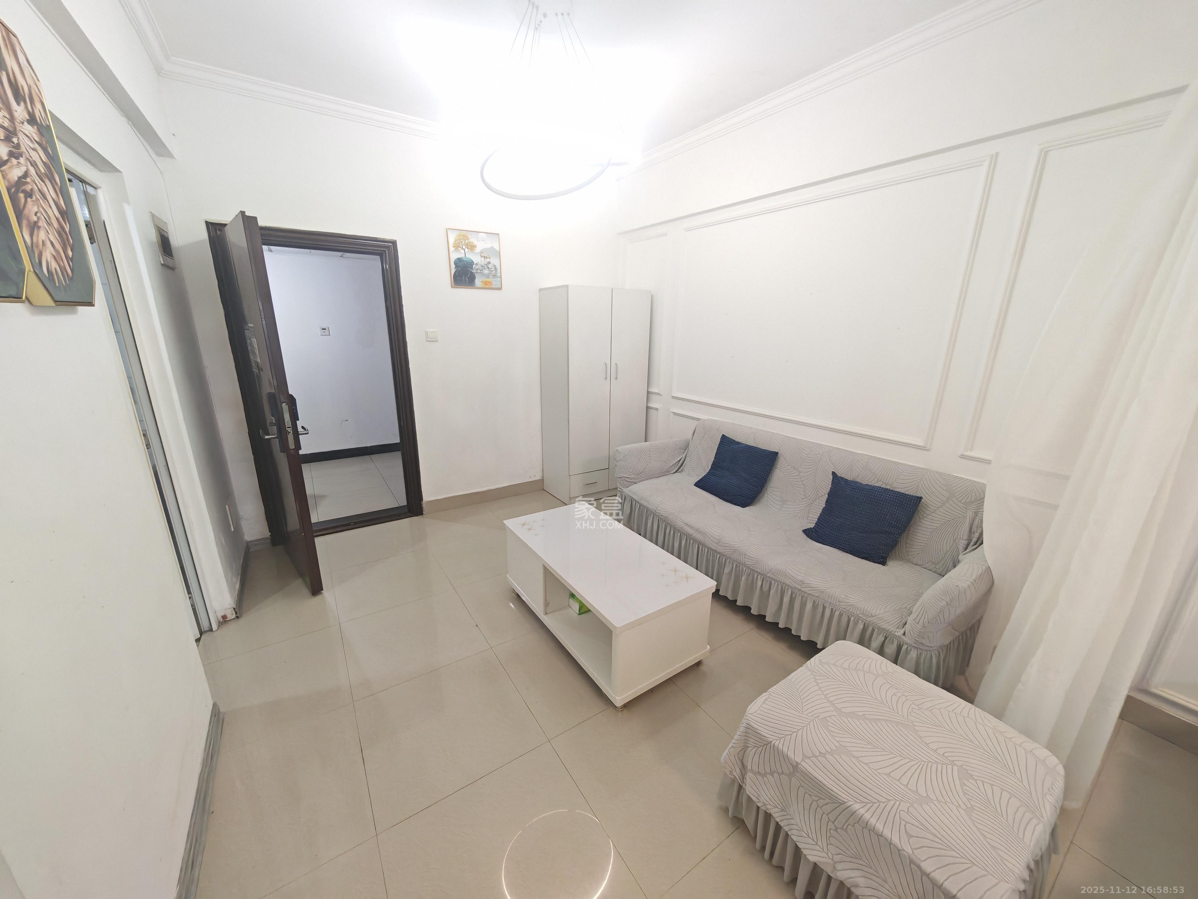 汀兰雅苑  1室1厅1卫    1800.0元/月室内图