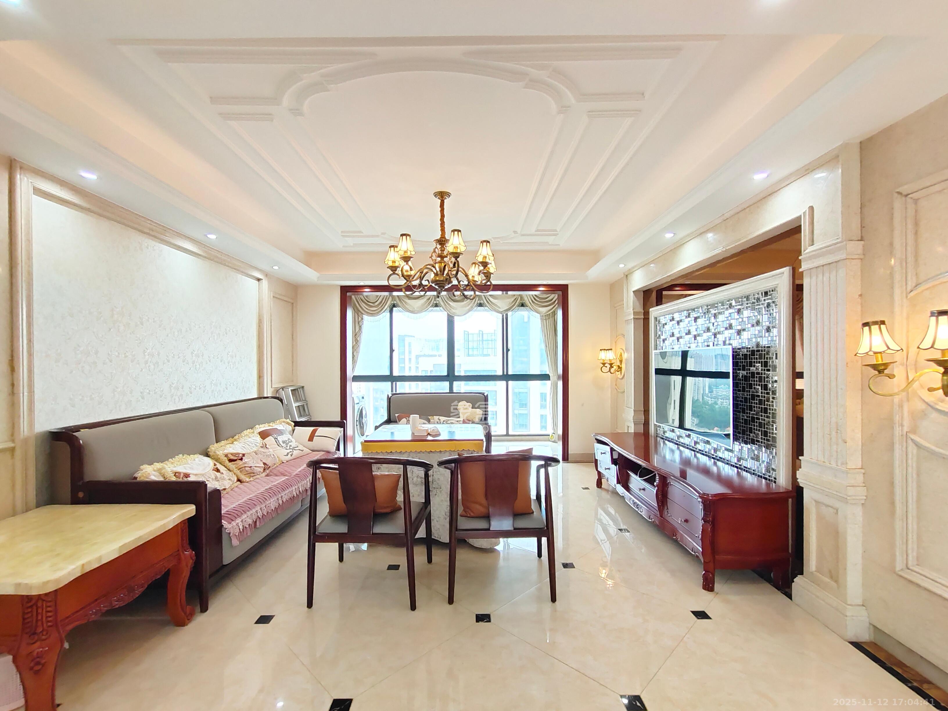 融科东南海  4室2厅2卫    4000.0元/月