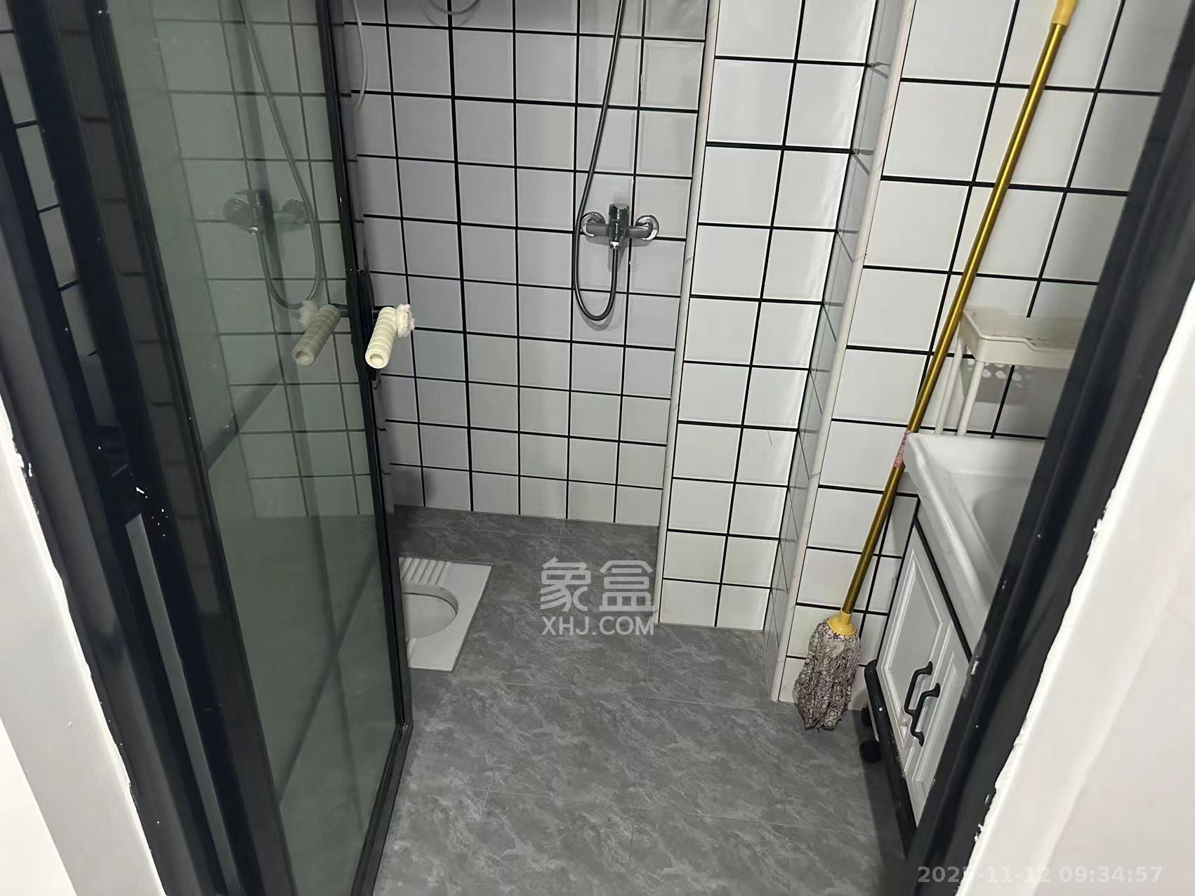 绿洲花园  1室1厅1卫    1700.0元/月室内图