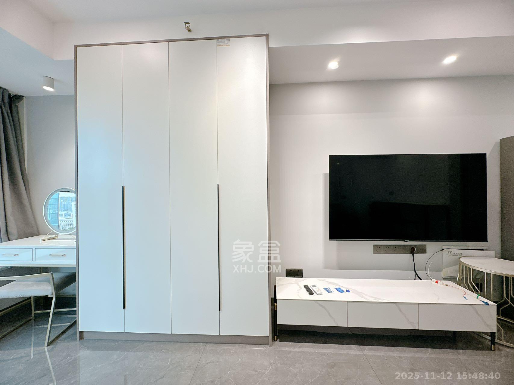 润和国际广场 1室1厅1卫 2200.0元/月 润和国际广场 1室1厅1卫 2200.0元/月室内图