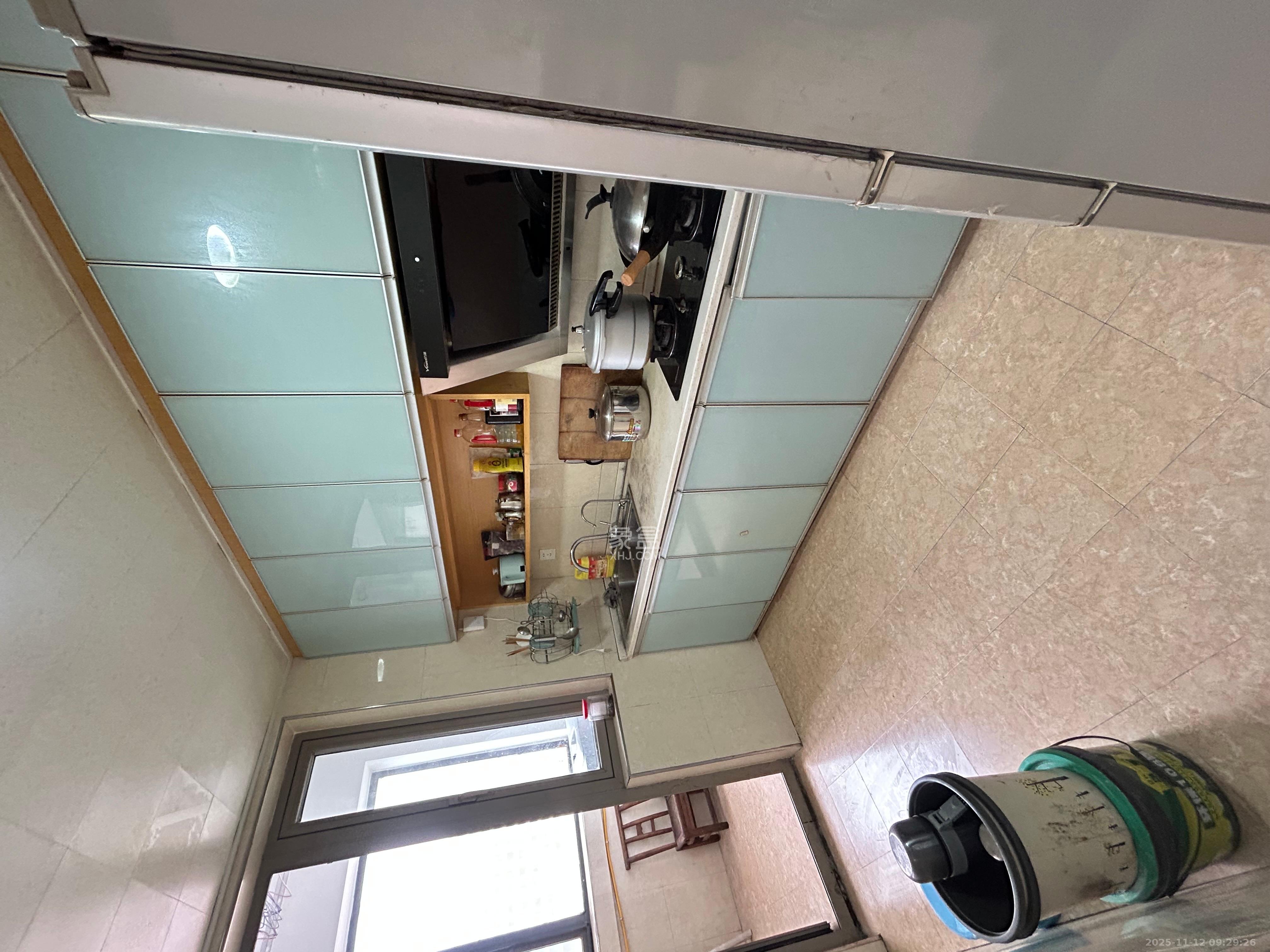 怡海星城  3室2厅1卫    2100.0元/月室内图