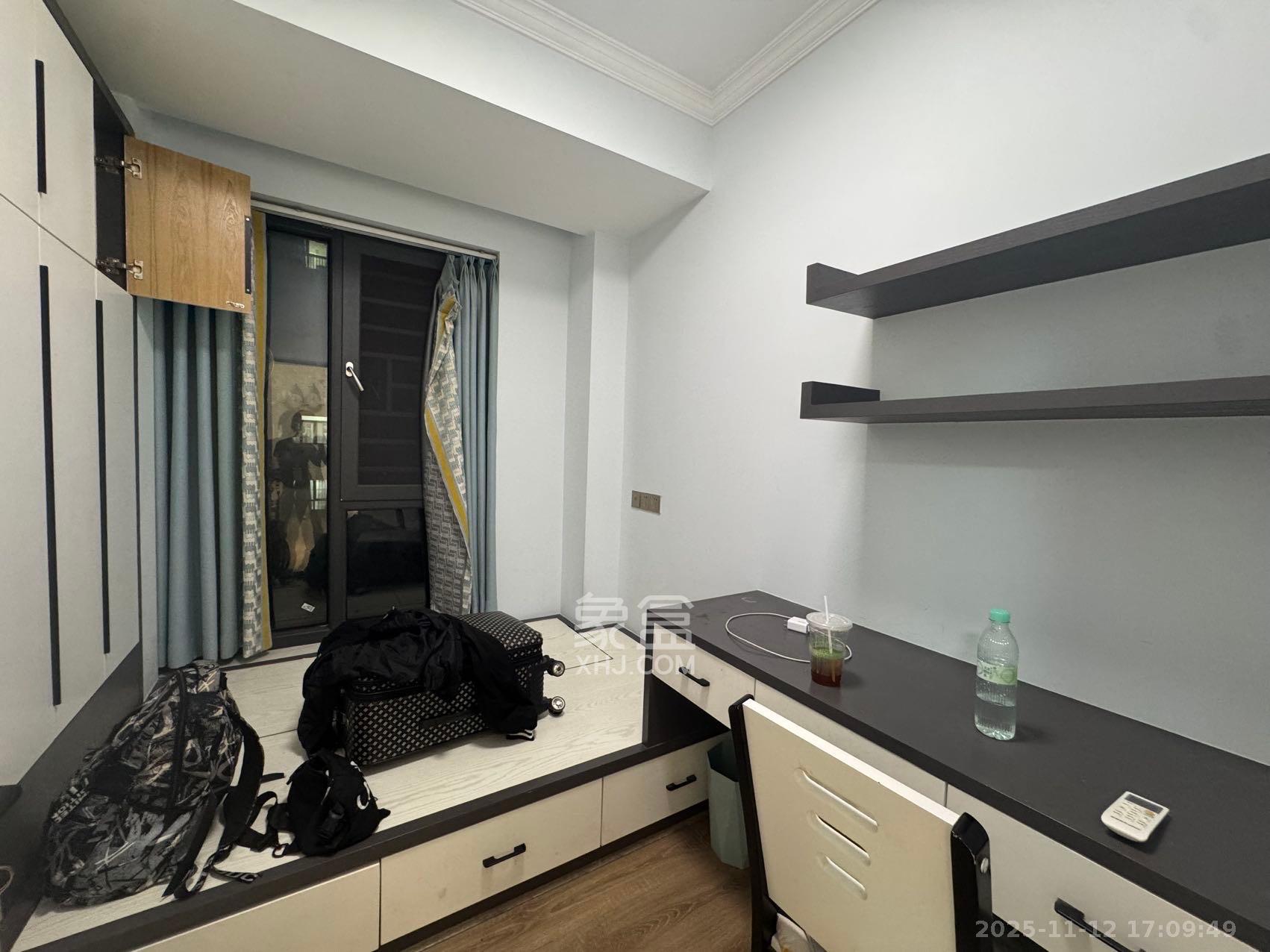 南城印象 3室2厅1卫 2500.0元/月 南城印象 3室2厅1卫 2500.0元/月室内图