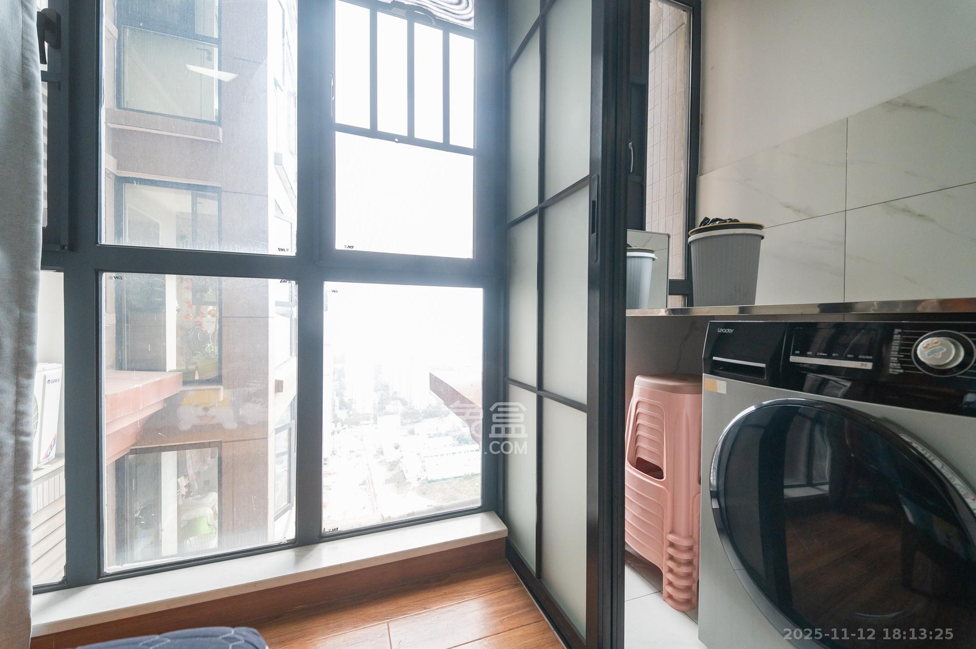 松雅湖壹号  3室2厅1卫    78.8万阳台