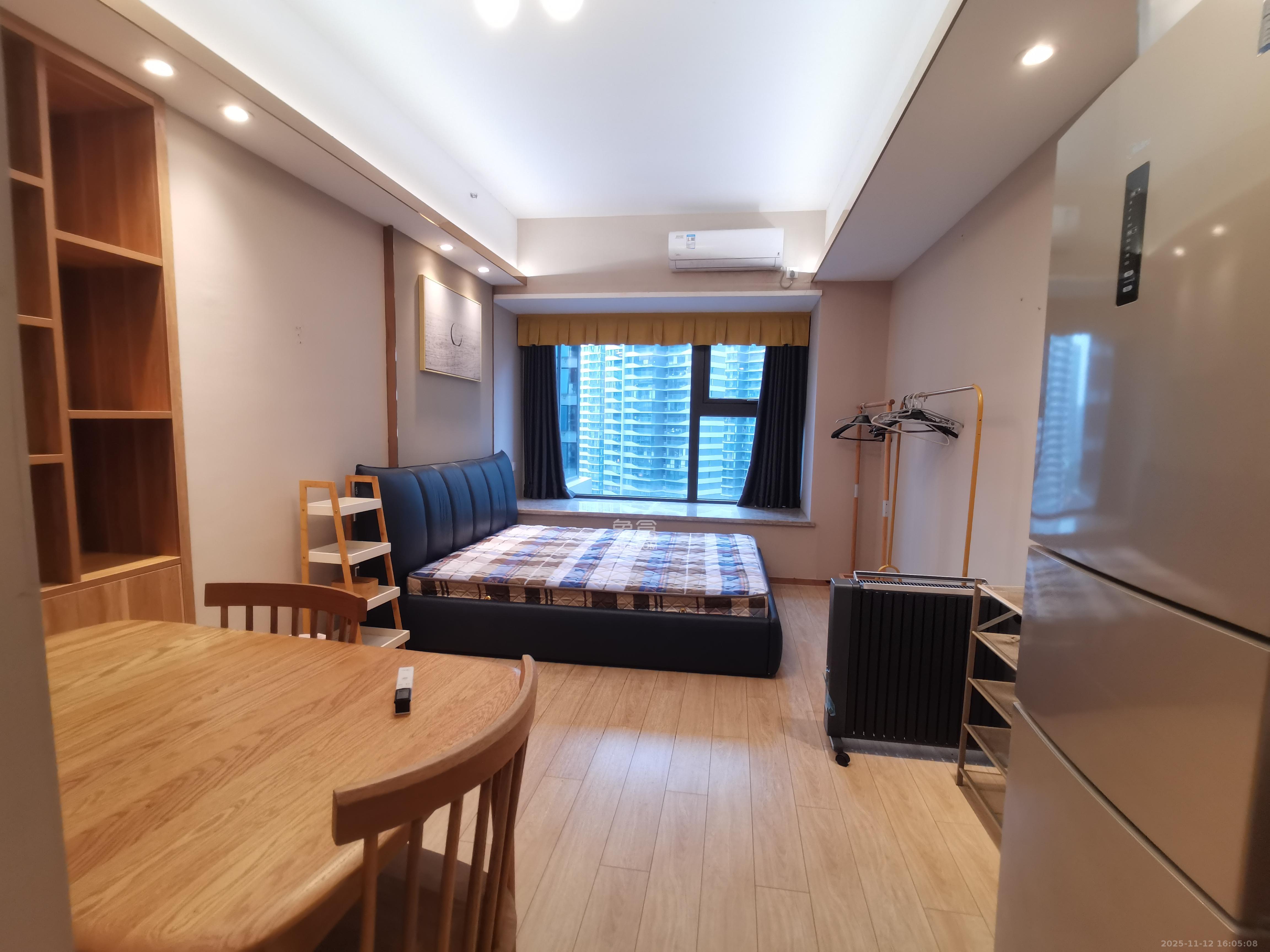 远洋外滩壹号 1室1厅1卫 2000.0元/月 远洋外滩壹号 1室1厅1卫 2000.0元/月室内图