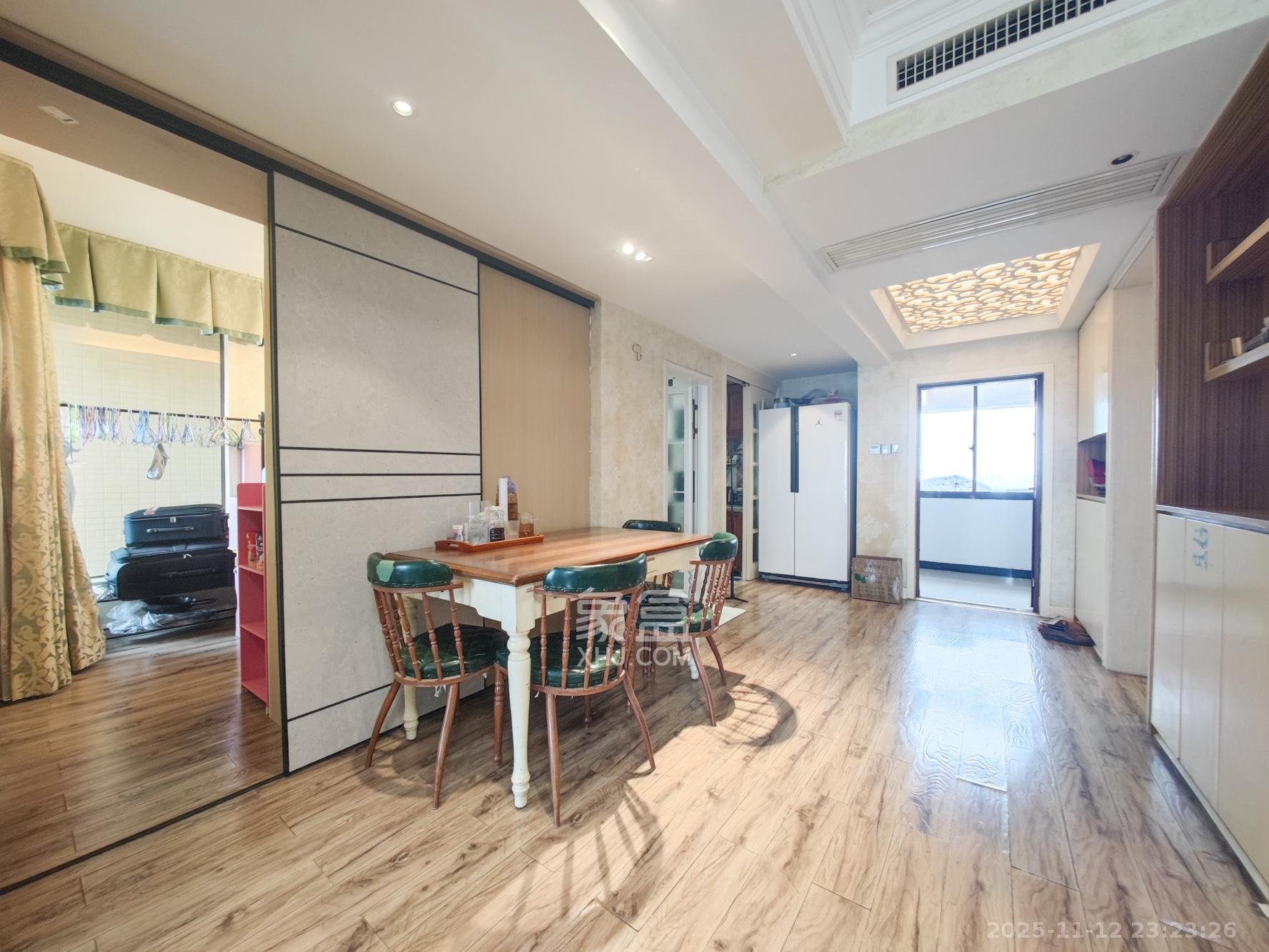 欧莱雅郡  3室2厅1卫    70.0万其他