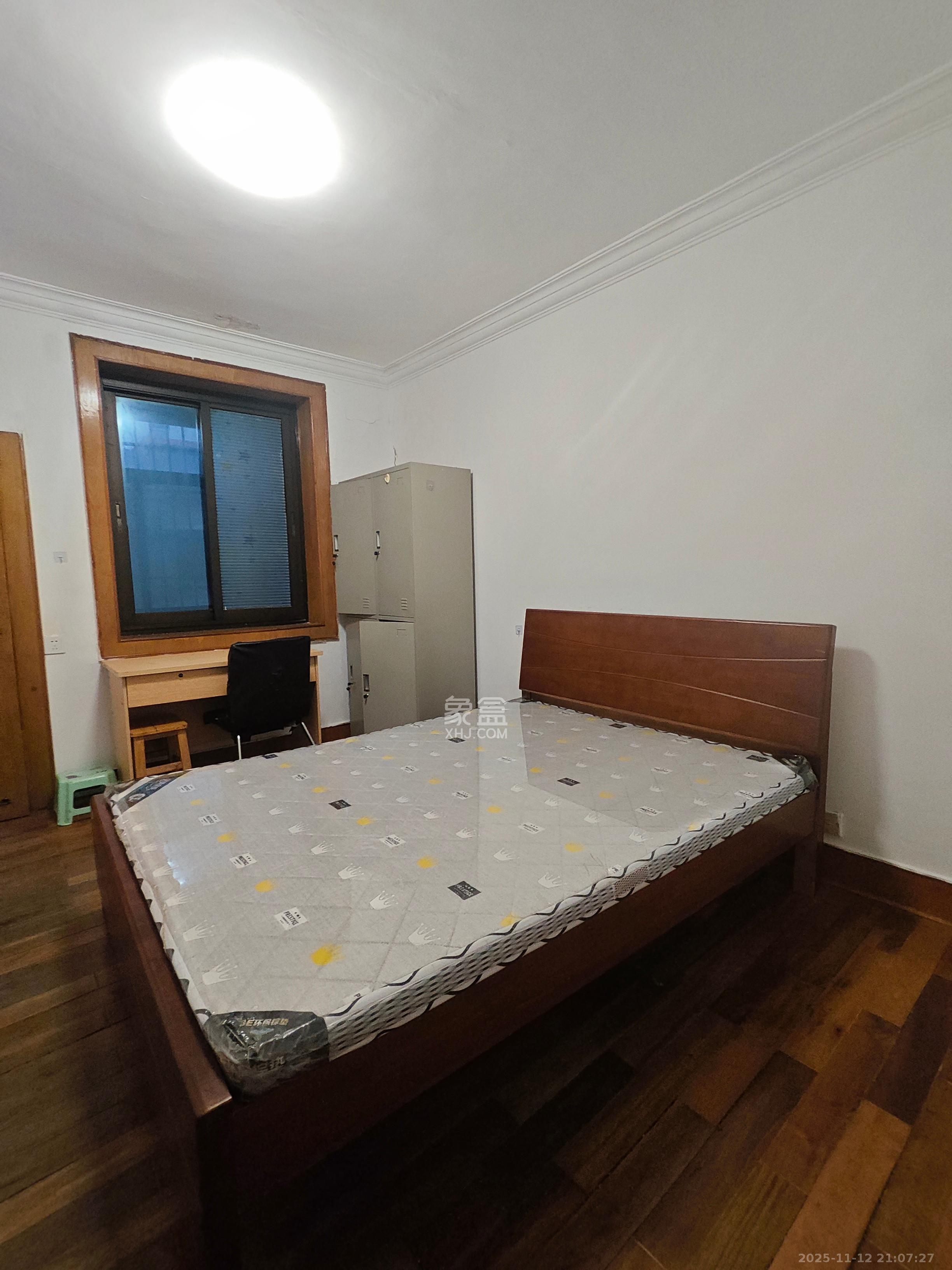 雨花大厦(云海大厦) 1室0厅0卫 1600.0元/月 雨花大厦(云海大厦) 1室0厅0卫 1600.0元/月室内图