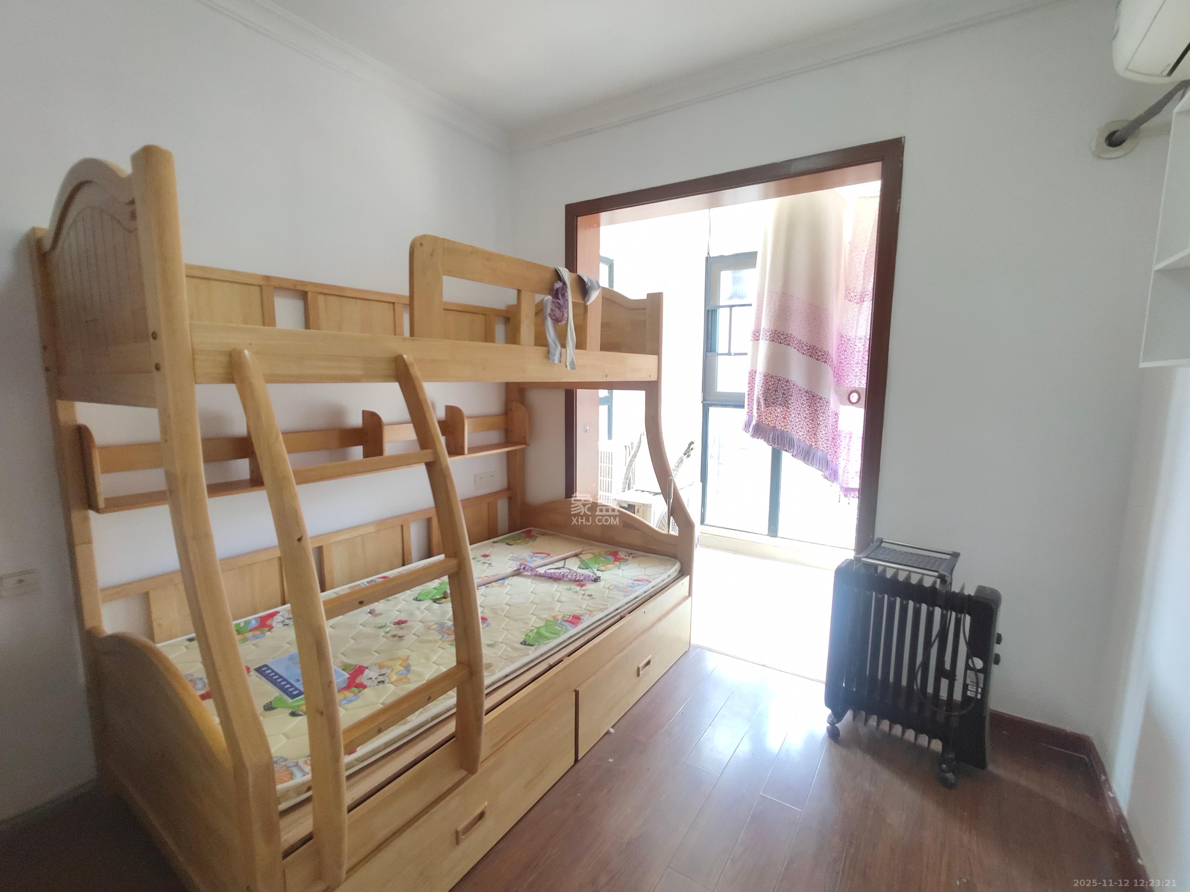 湘江锦绣  3室2厅2卫    2000.0元/月室内图